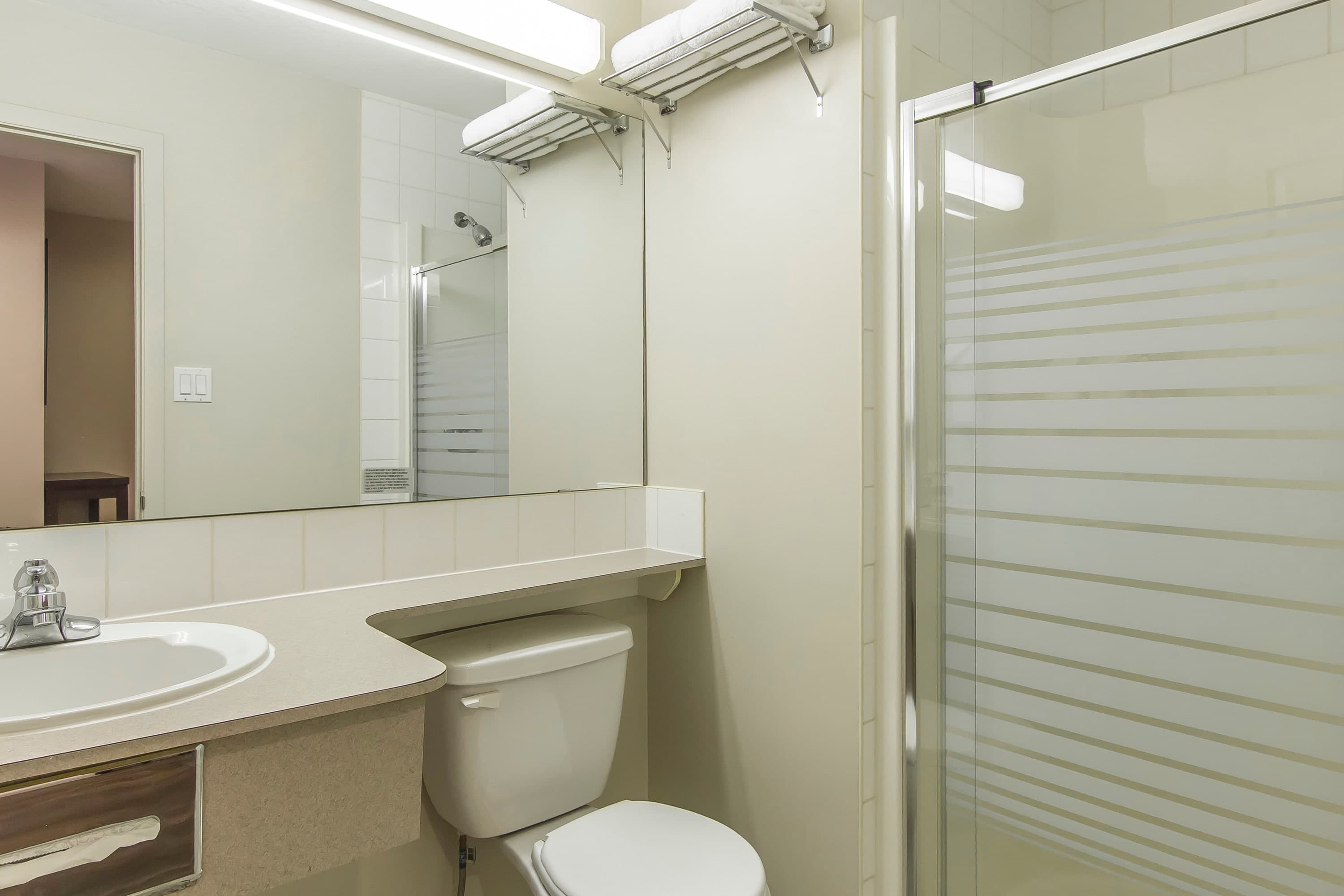 Econo Lodge Inn & Suites — 22