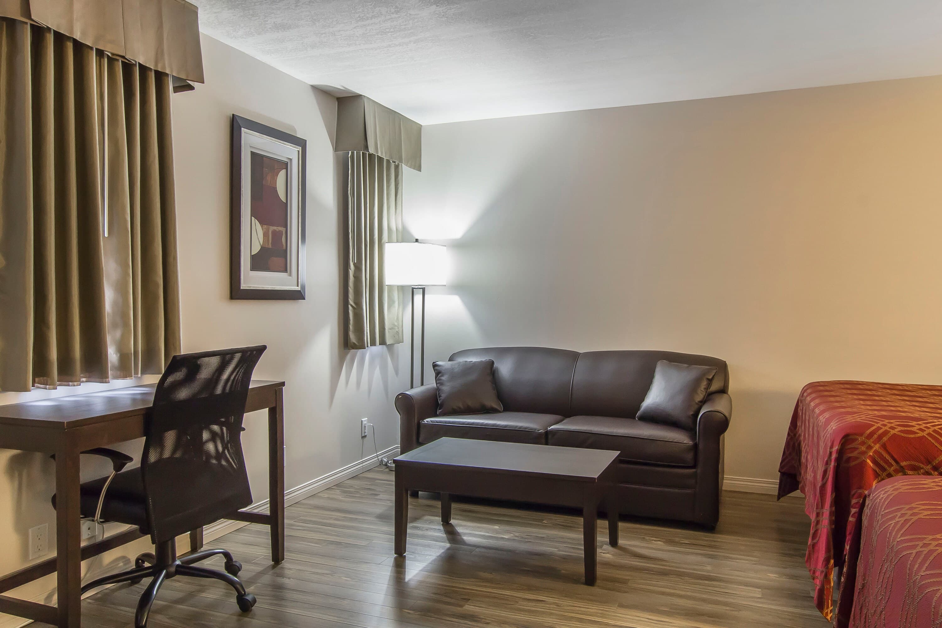 Econo Lodge Inn & Suites — 19