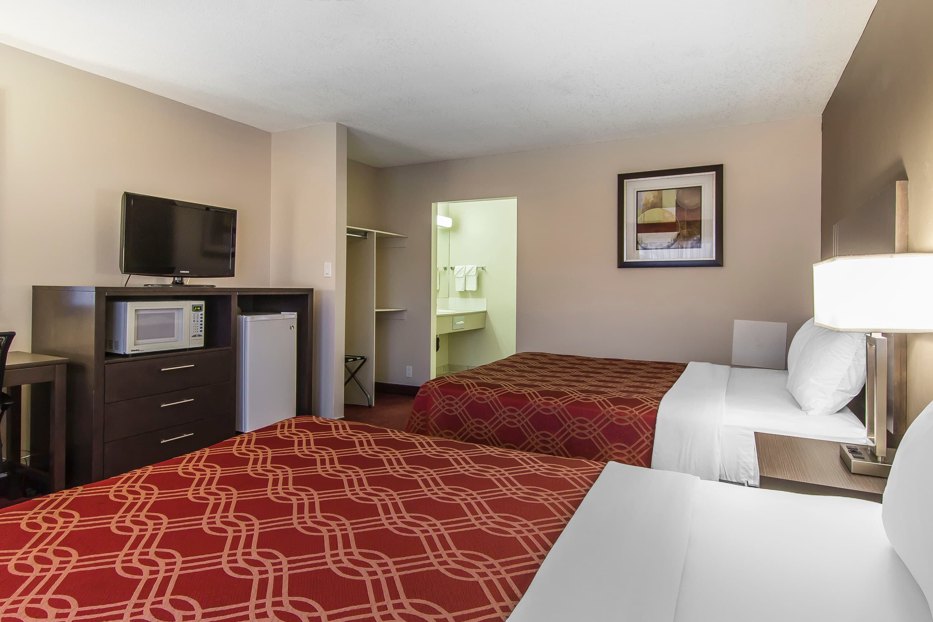 Econo Lodge Inn & Suites — 15