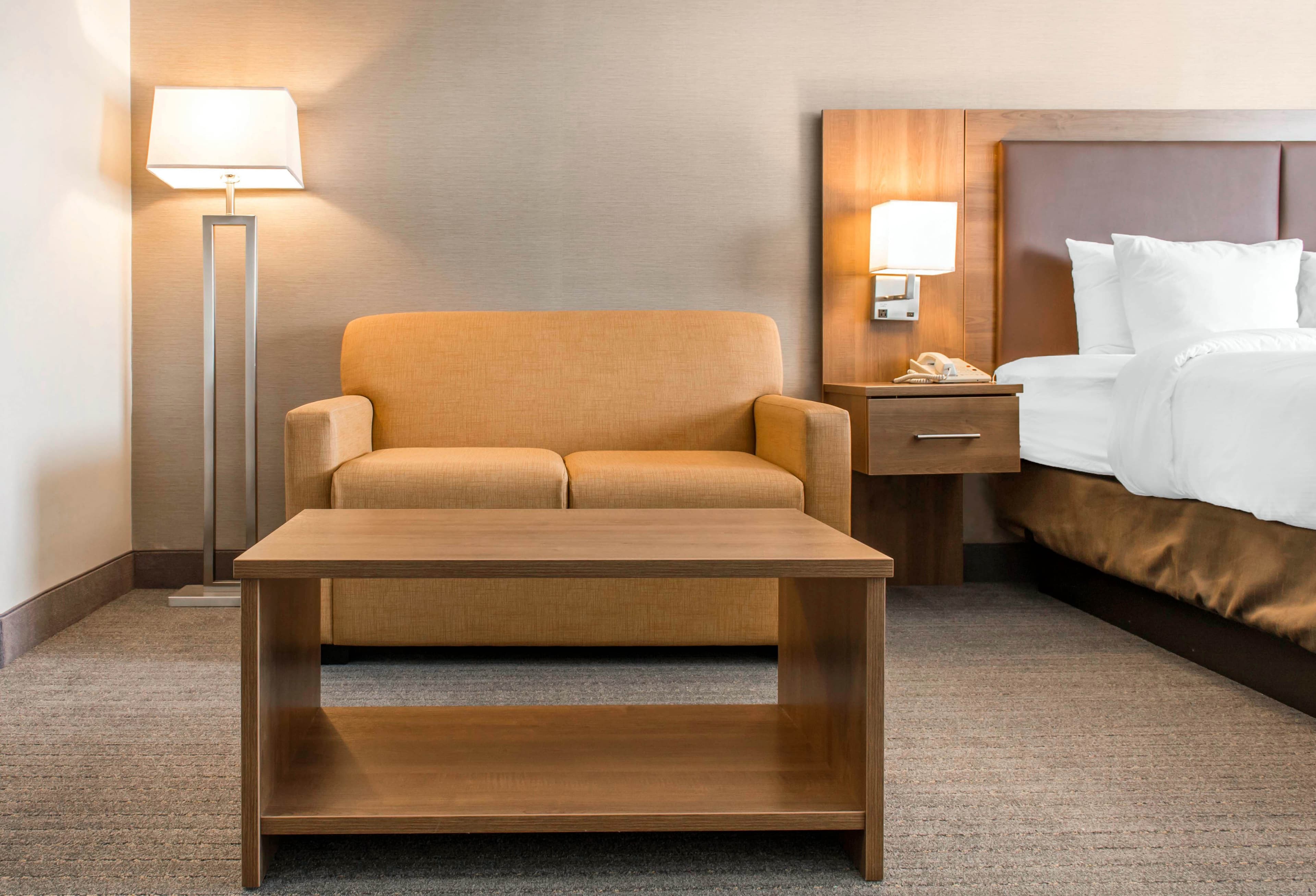 Quality Hotel Dorval Aeroport — 14