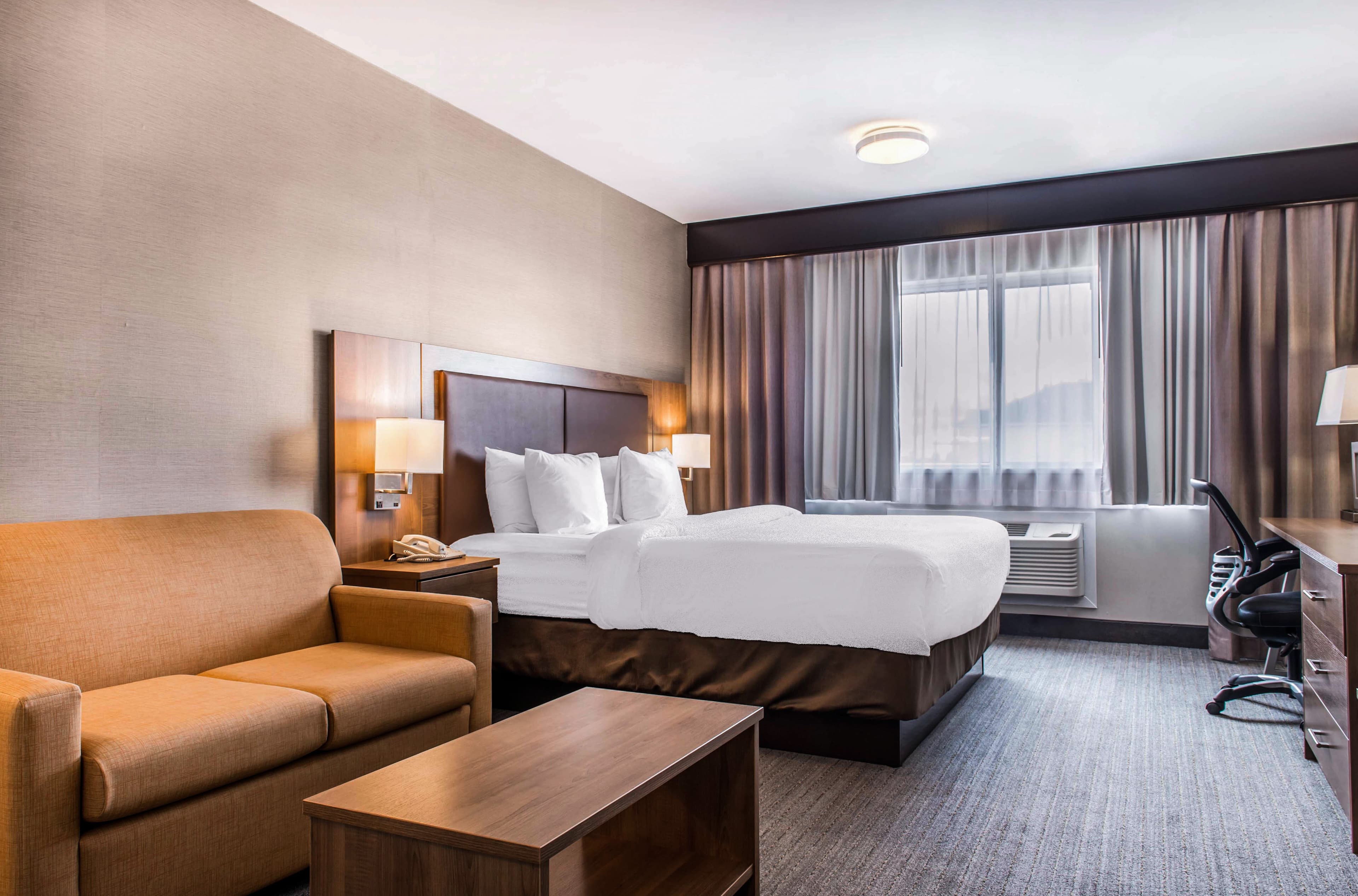 Quality Hotel Dorval Aeroport — 16