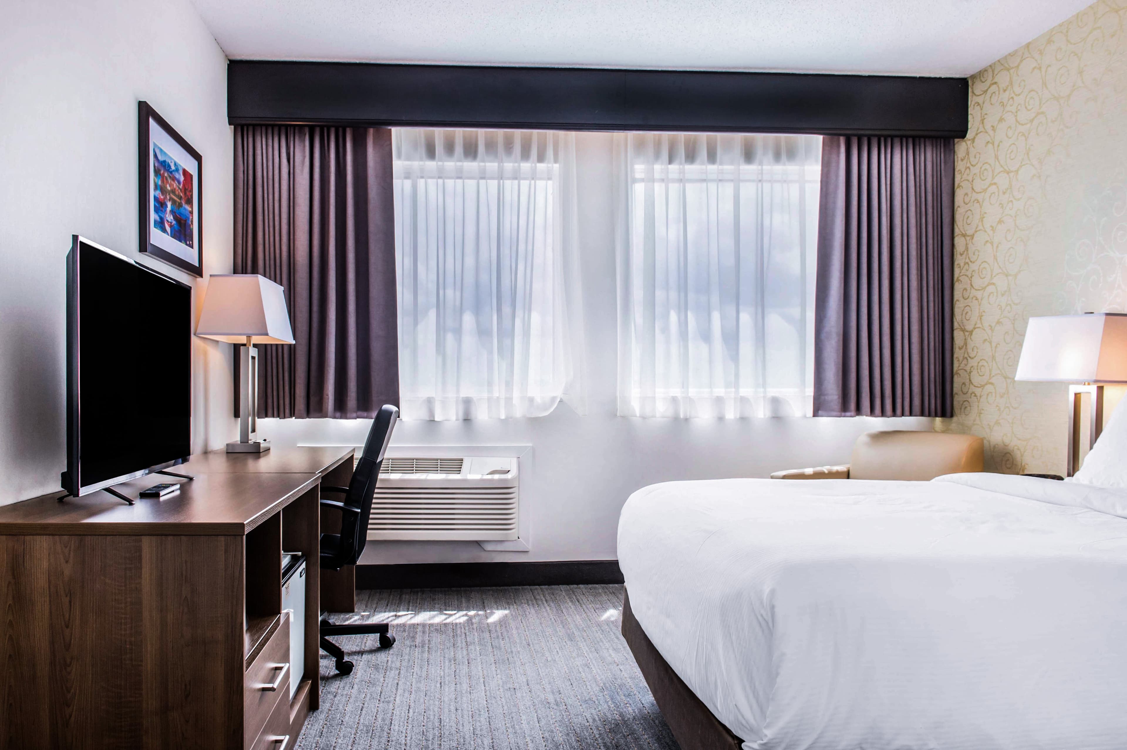 Quality Hotel Dorval Aeroport — 18