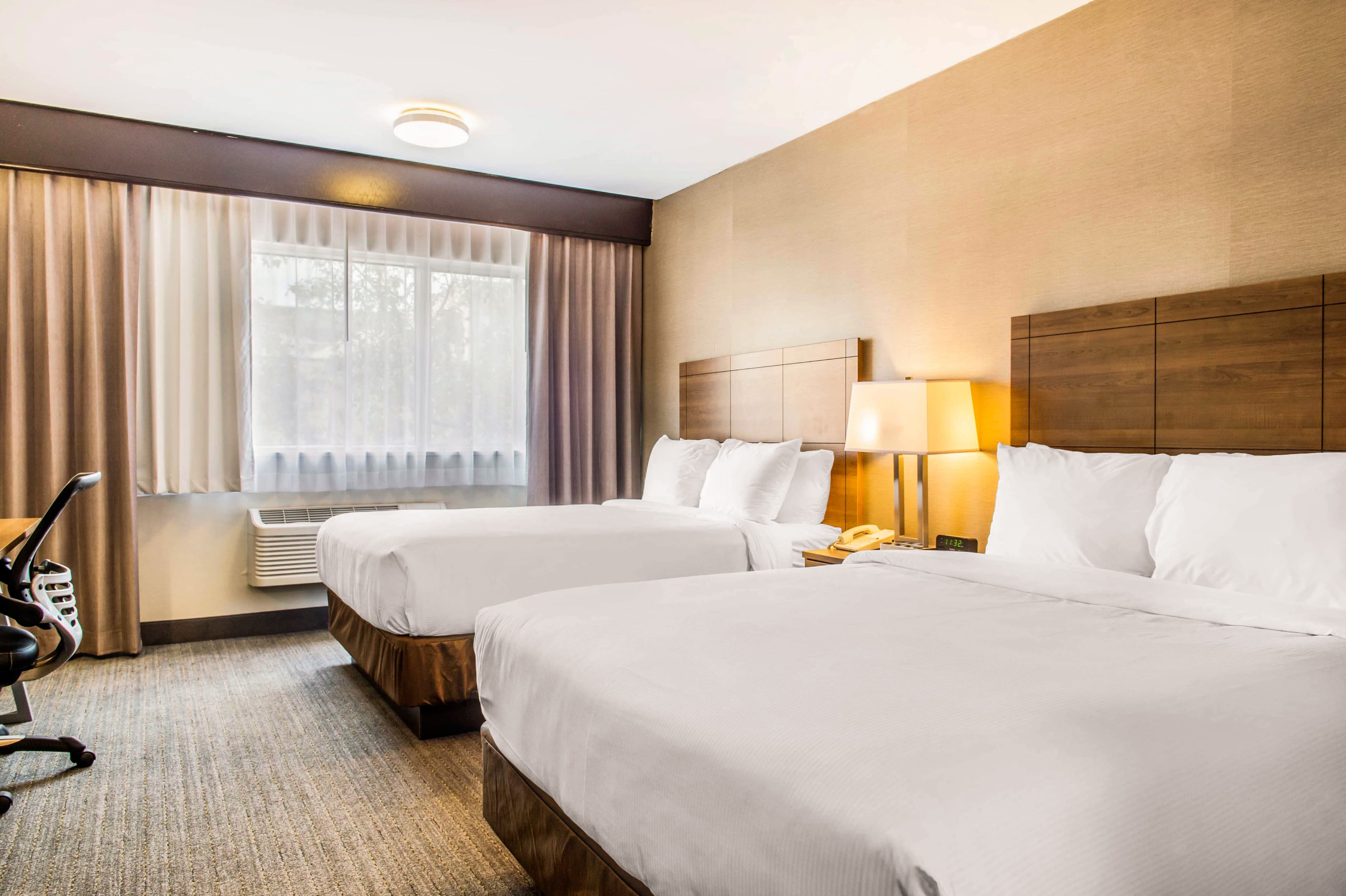 Quality Hotel Dorval Aeroport — 22