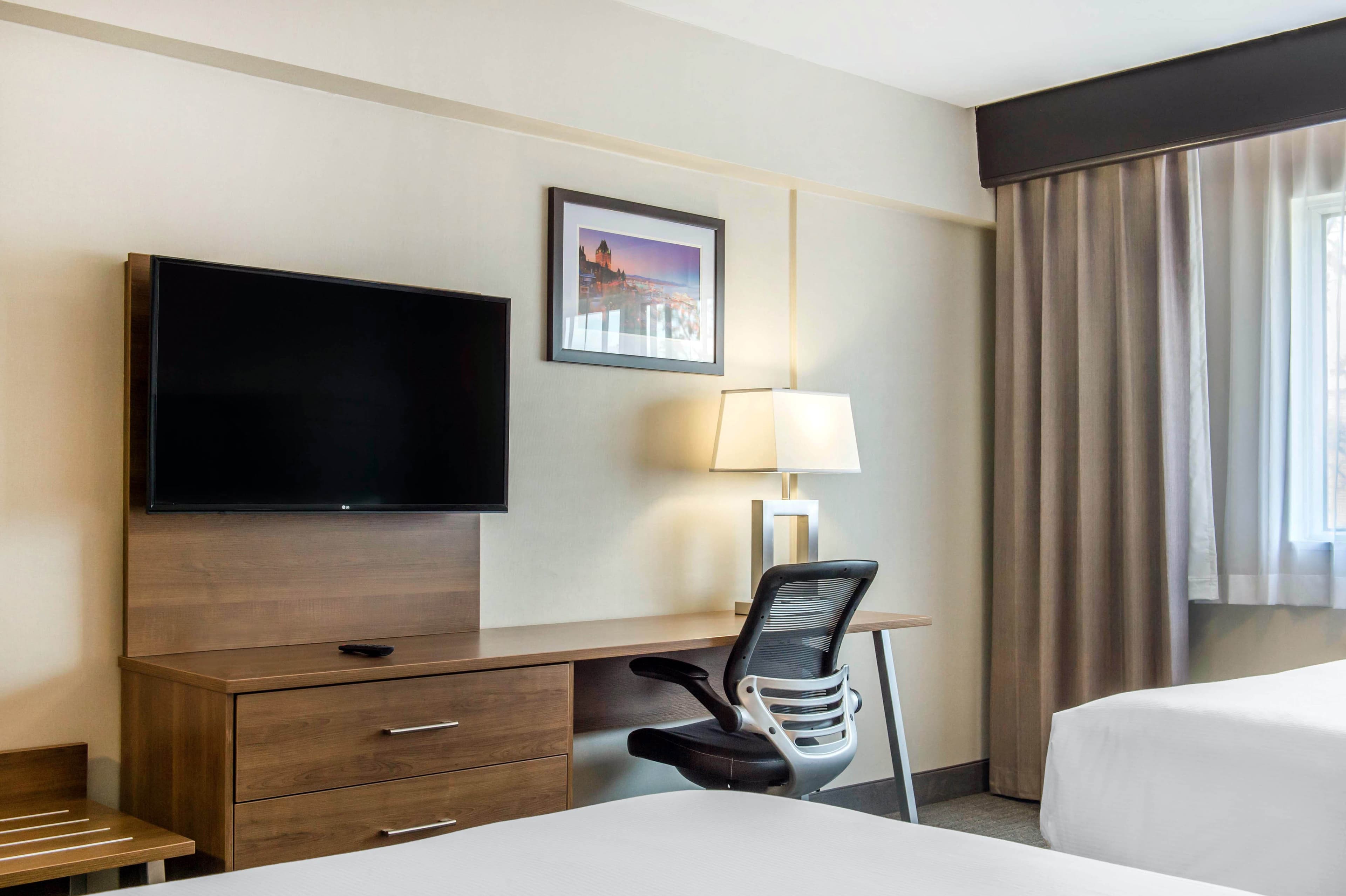 Quality Hotel Dorval Aeroport — 23