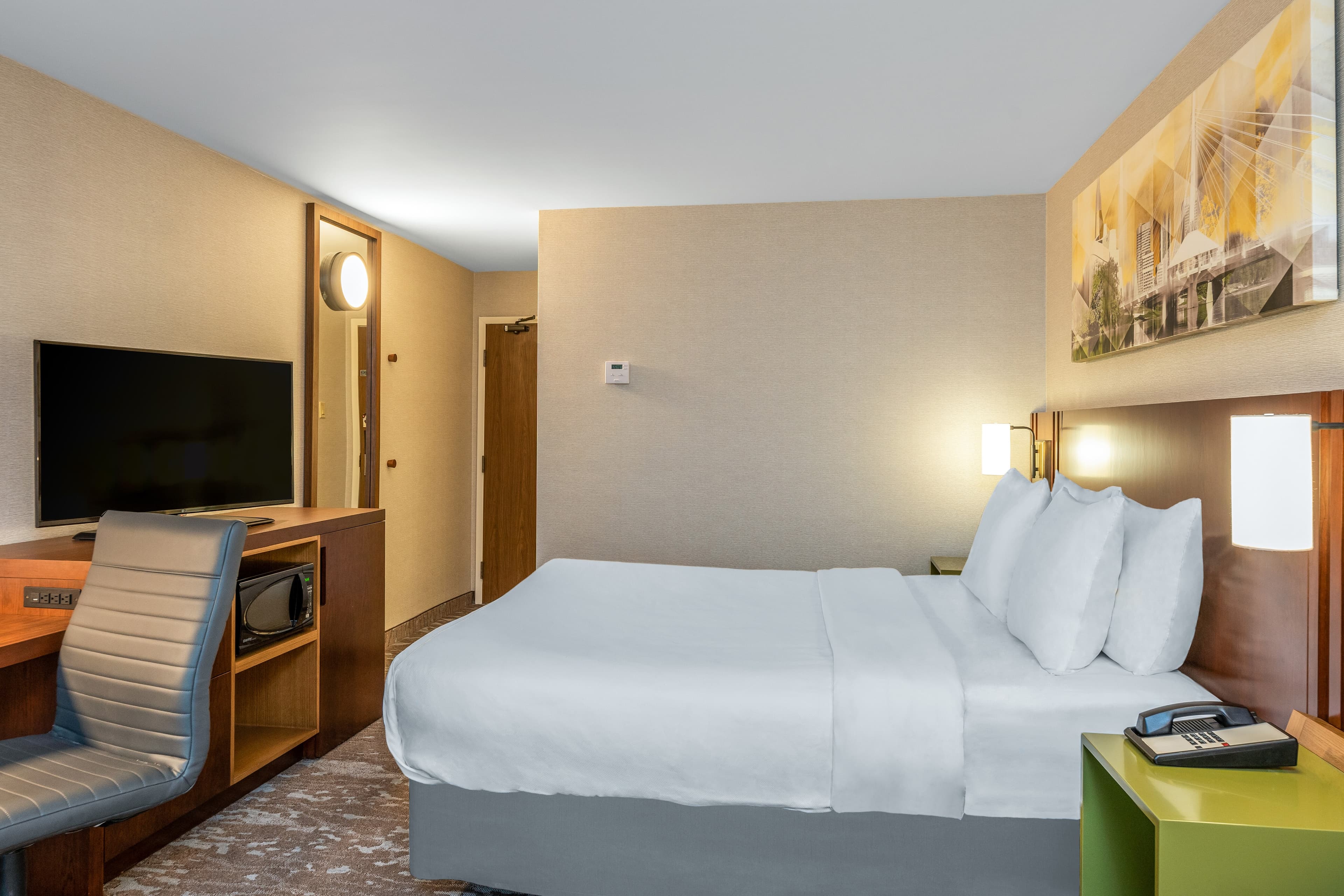 Comfort Inn Airport — 8