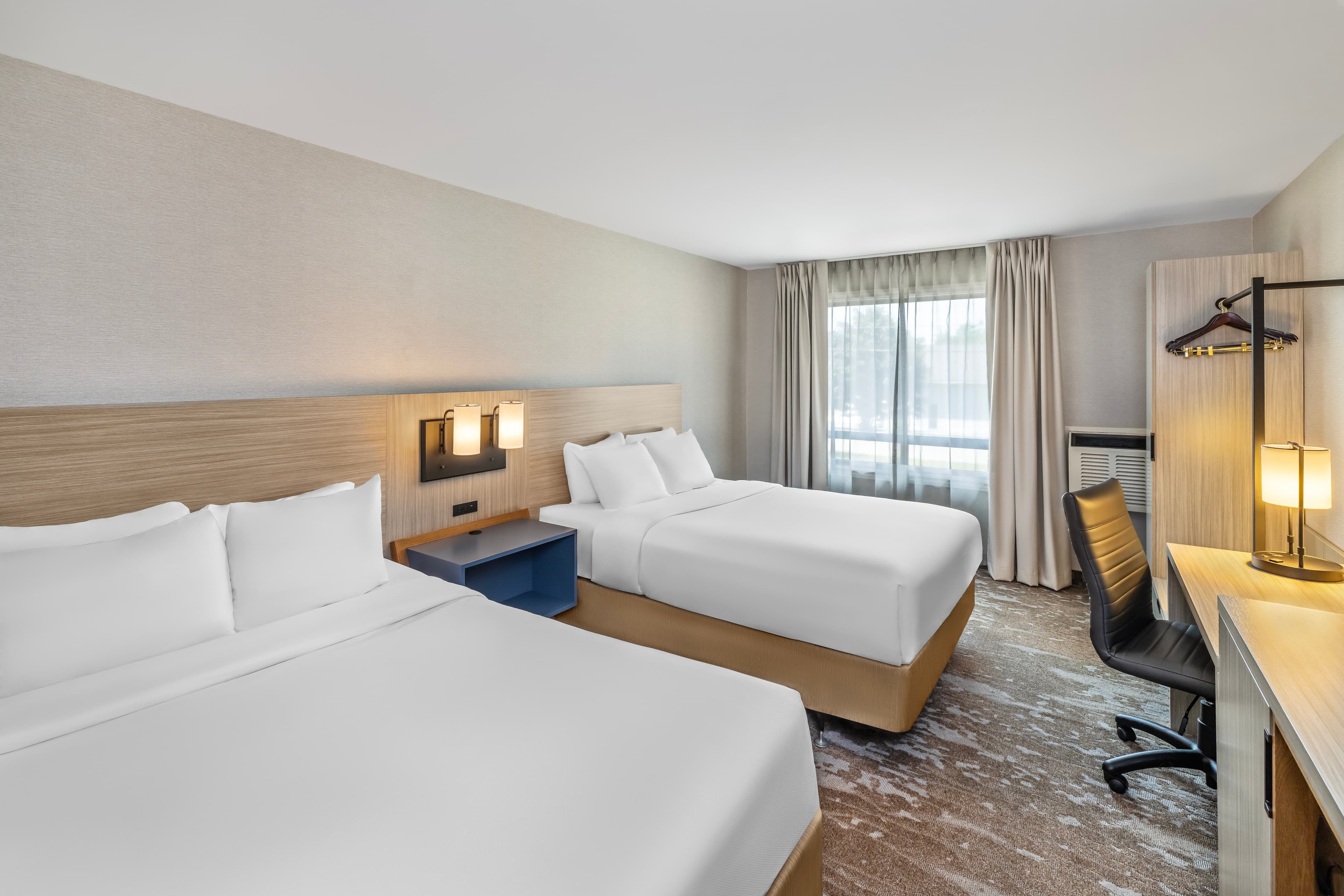 Comfort Inn - Image 2
