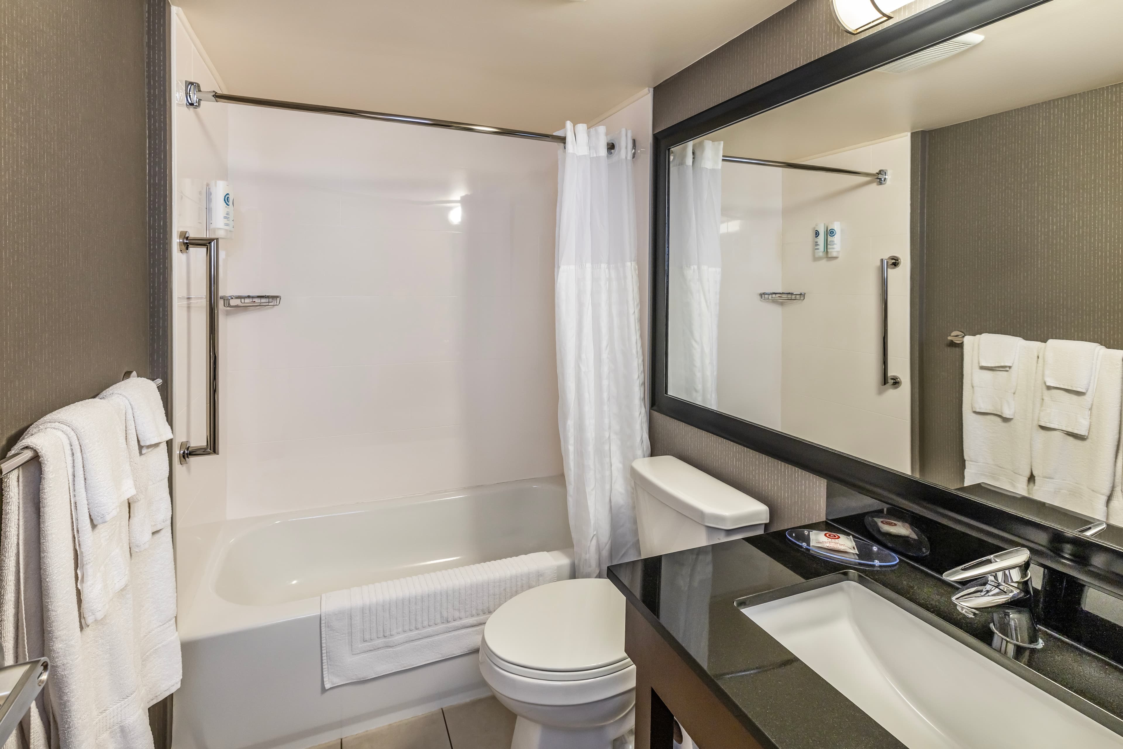 Comfort Inn — 28