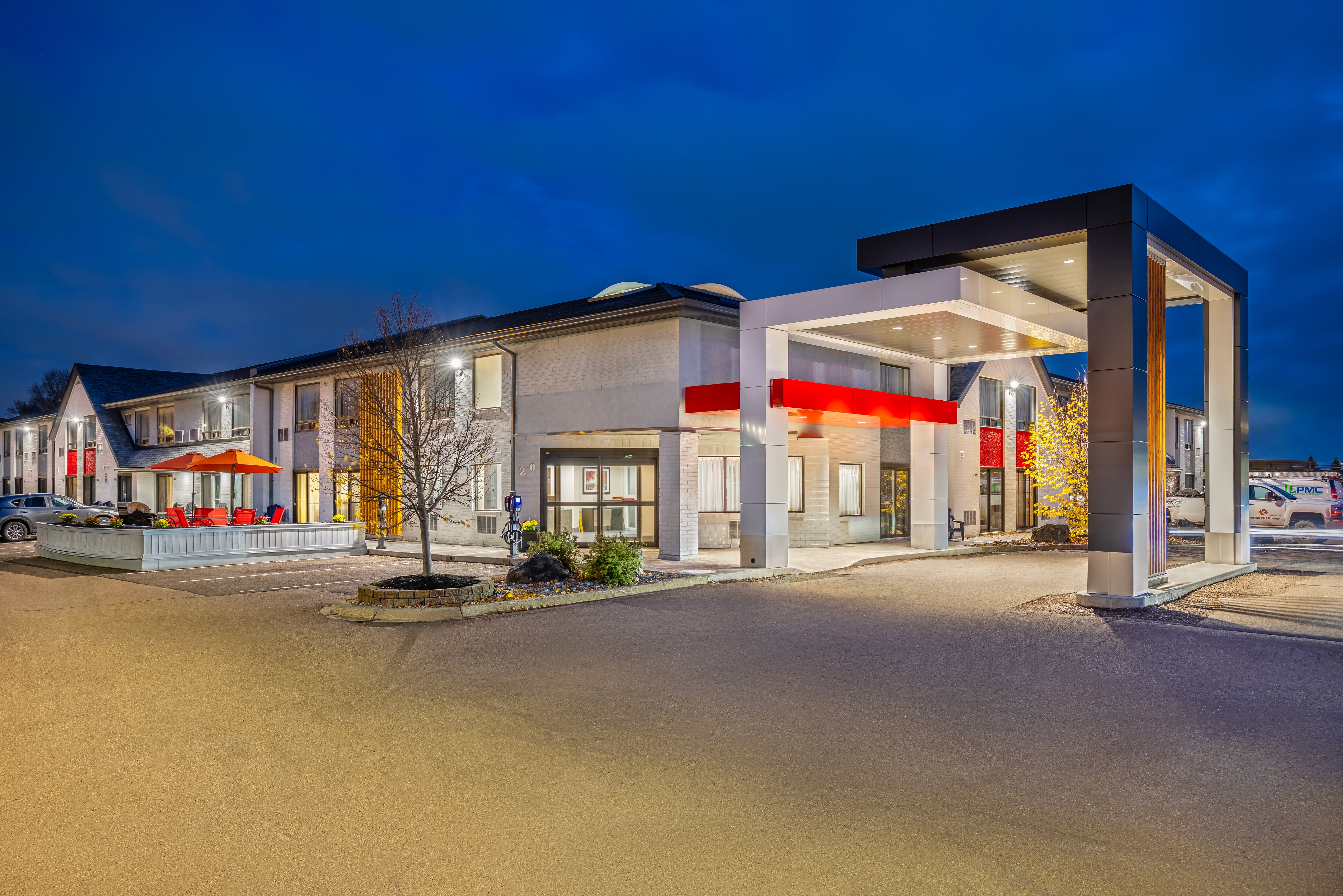 Comfort Inn East - Image 1