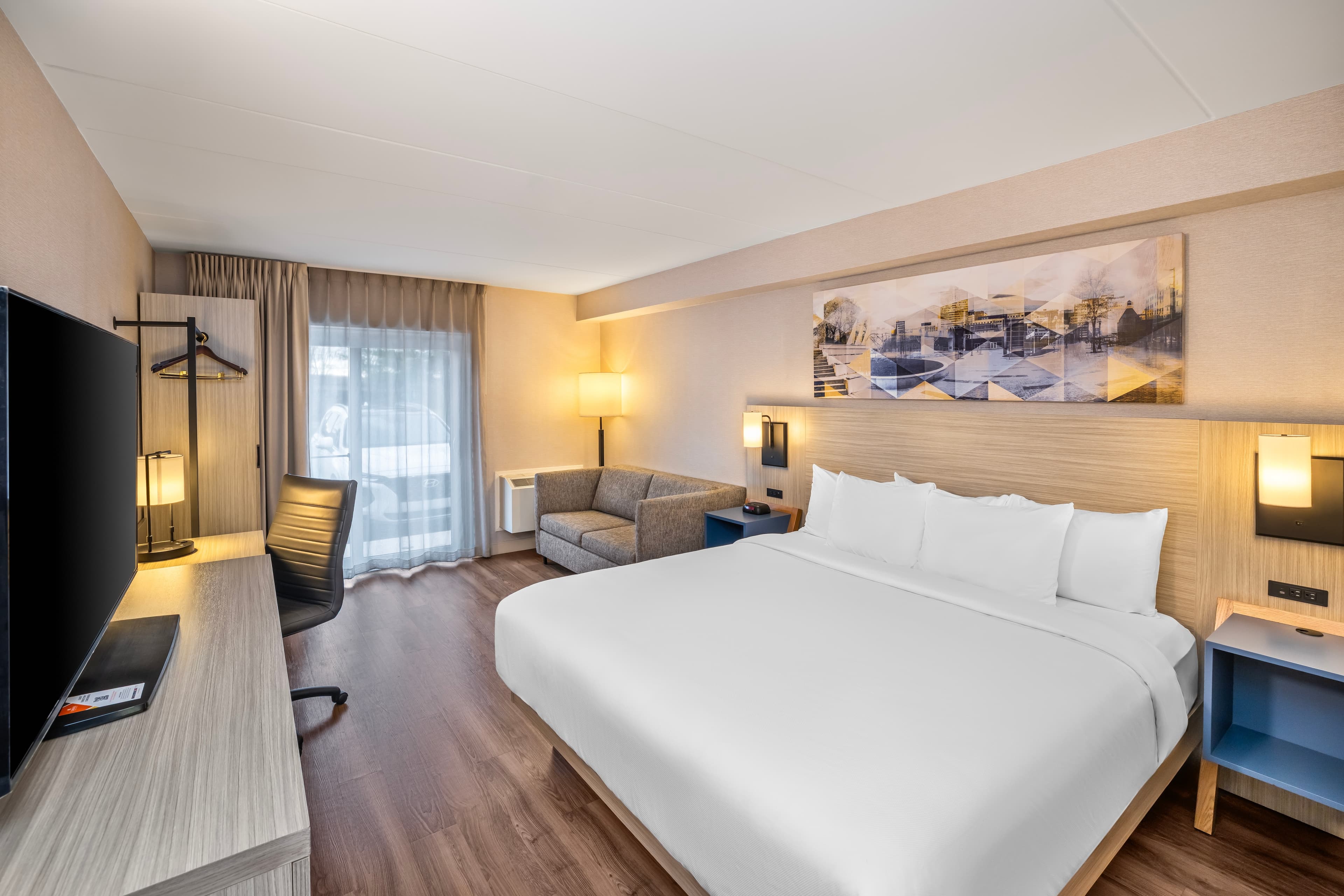 Comfort Inn East — 6