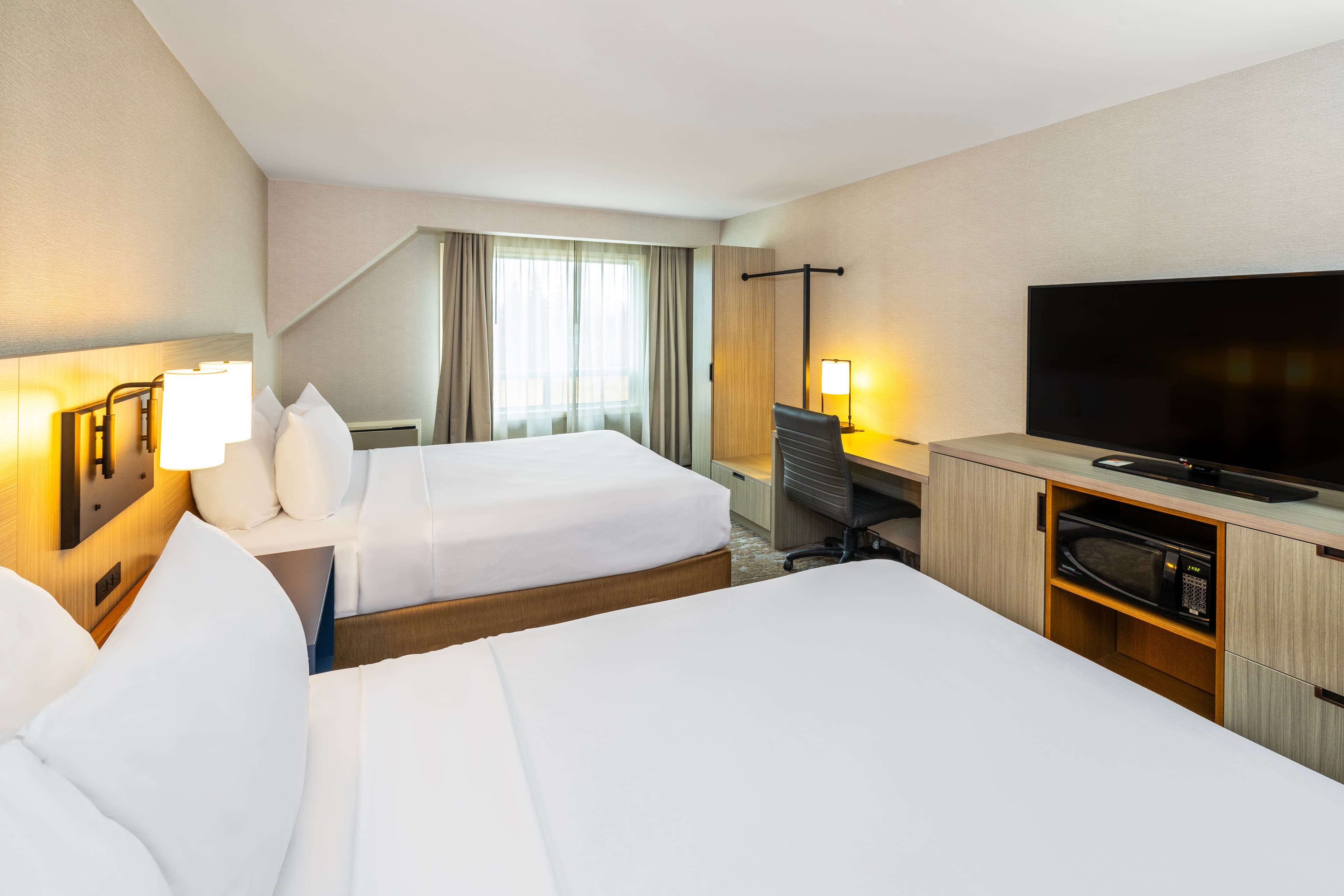 Comfort Inn - Image 3