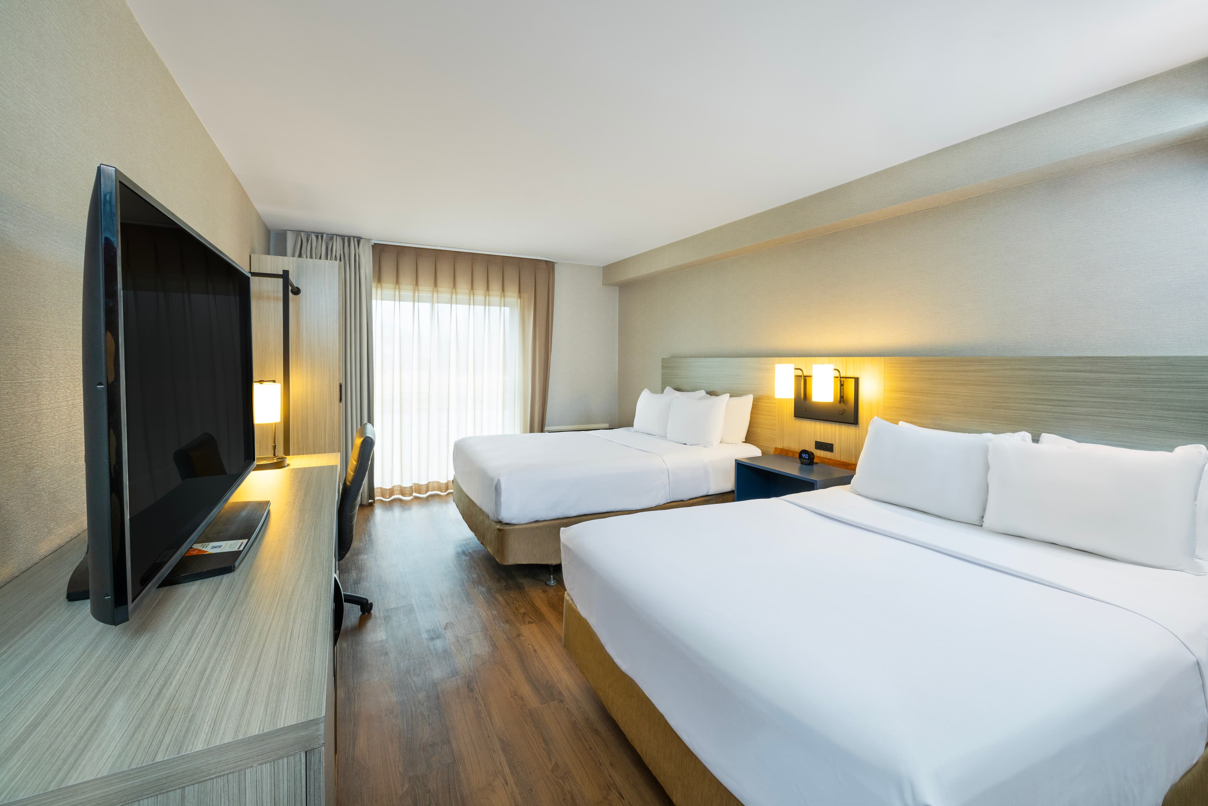 Comfort Inn - Image 5