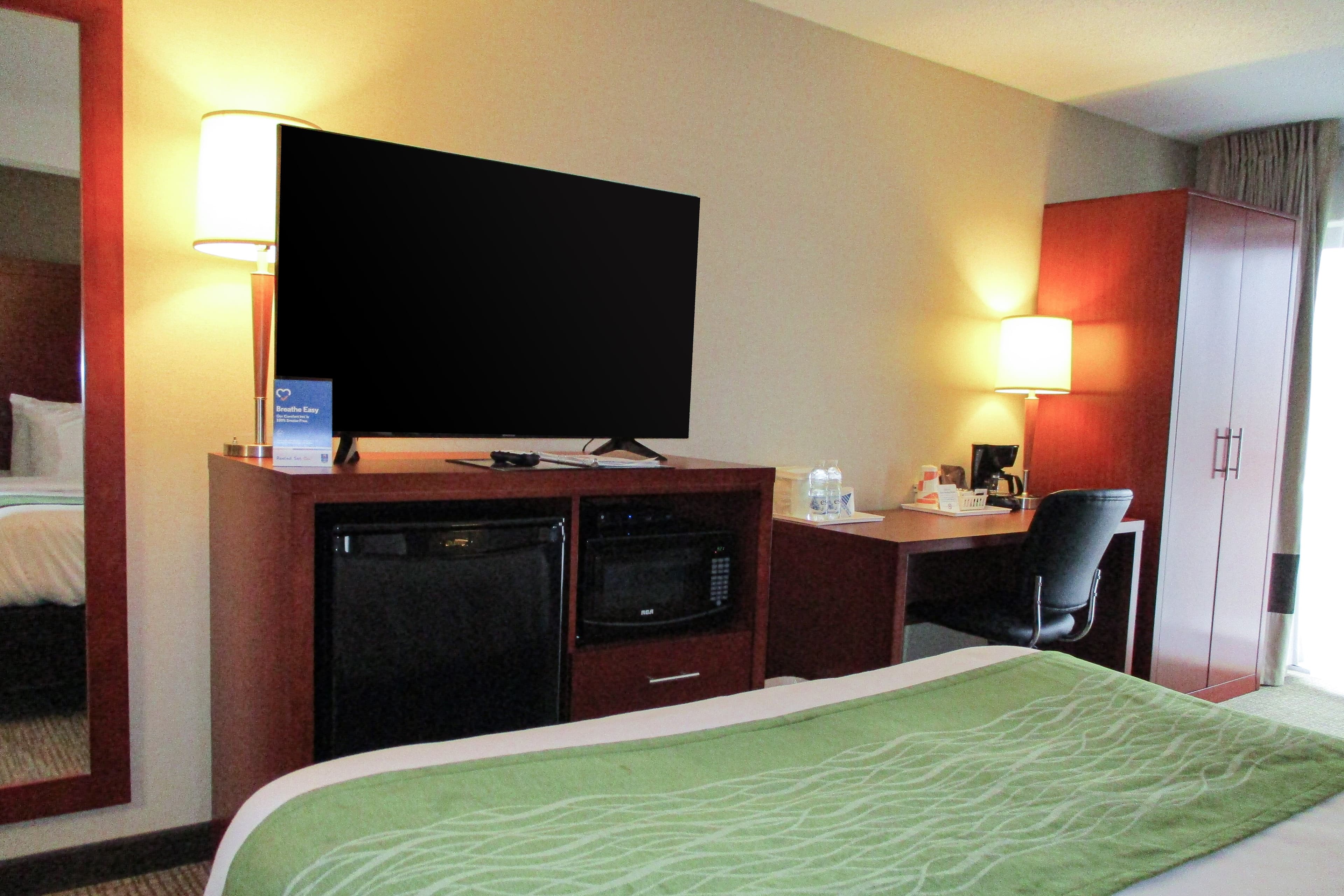 Comfort Inn - Image 3