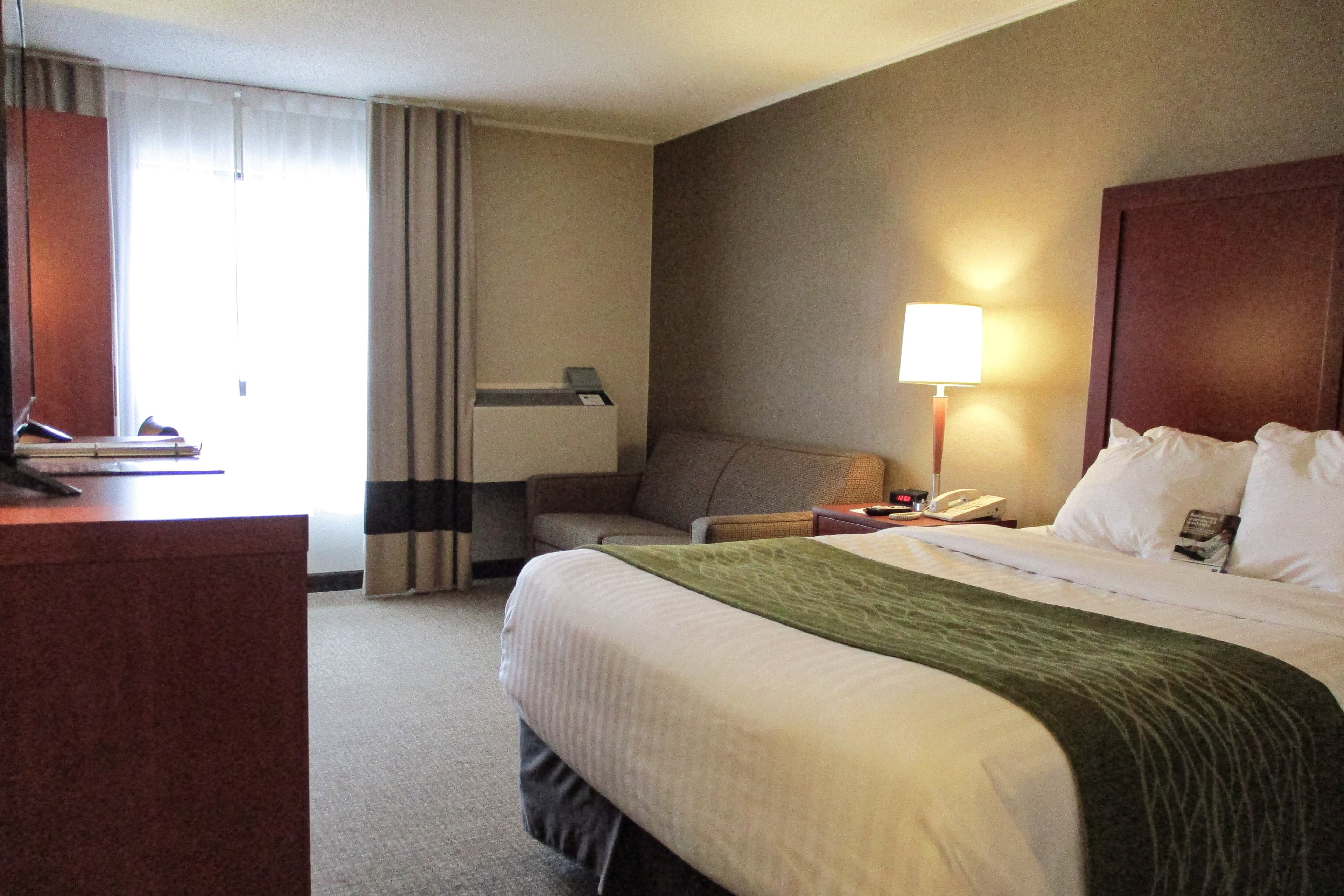 Comfort Inn - Image 5