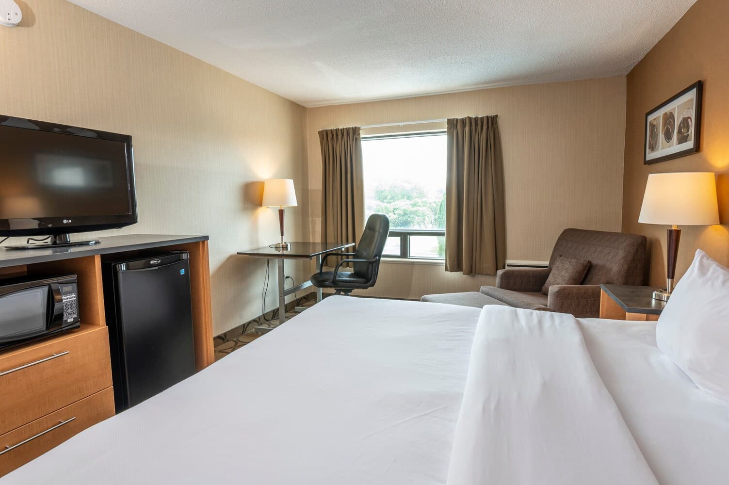 Comfort Inn - Image 2
