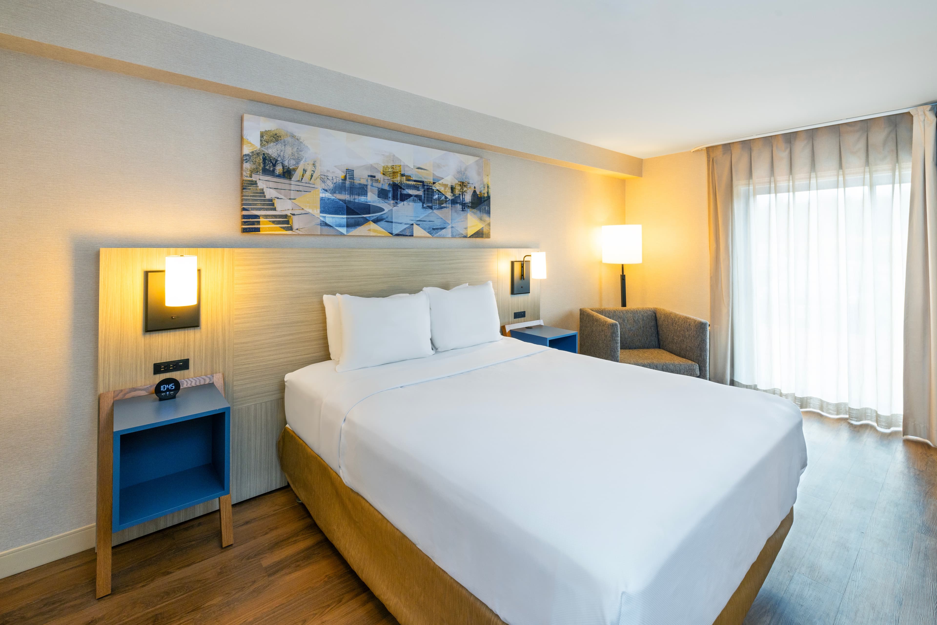 Comfort Inn - Image 3