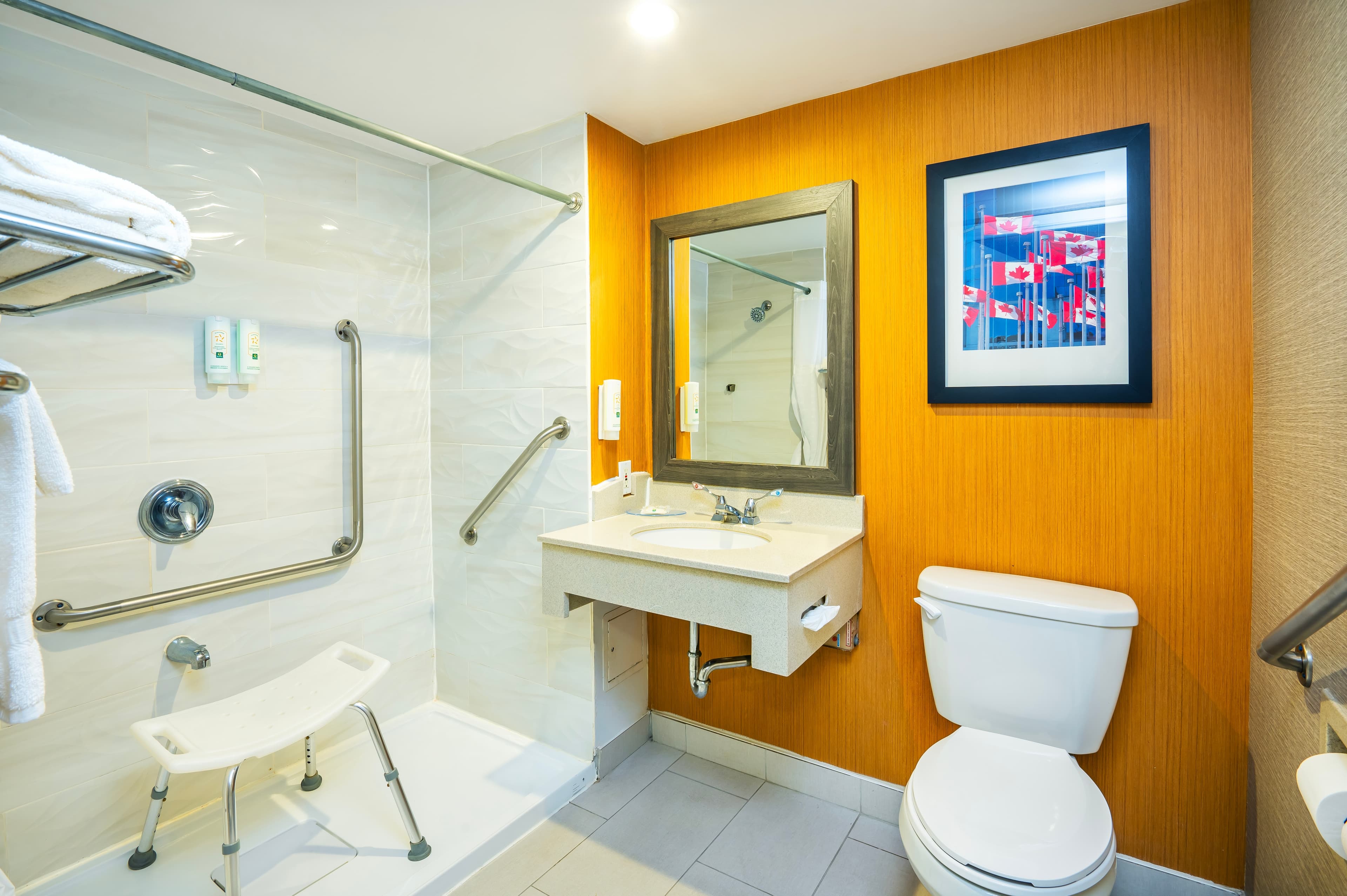 Quality Inn - Image 5