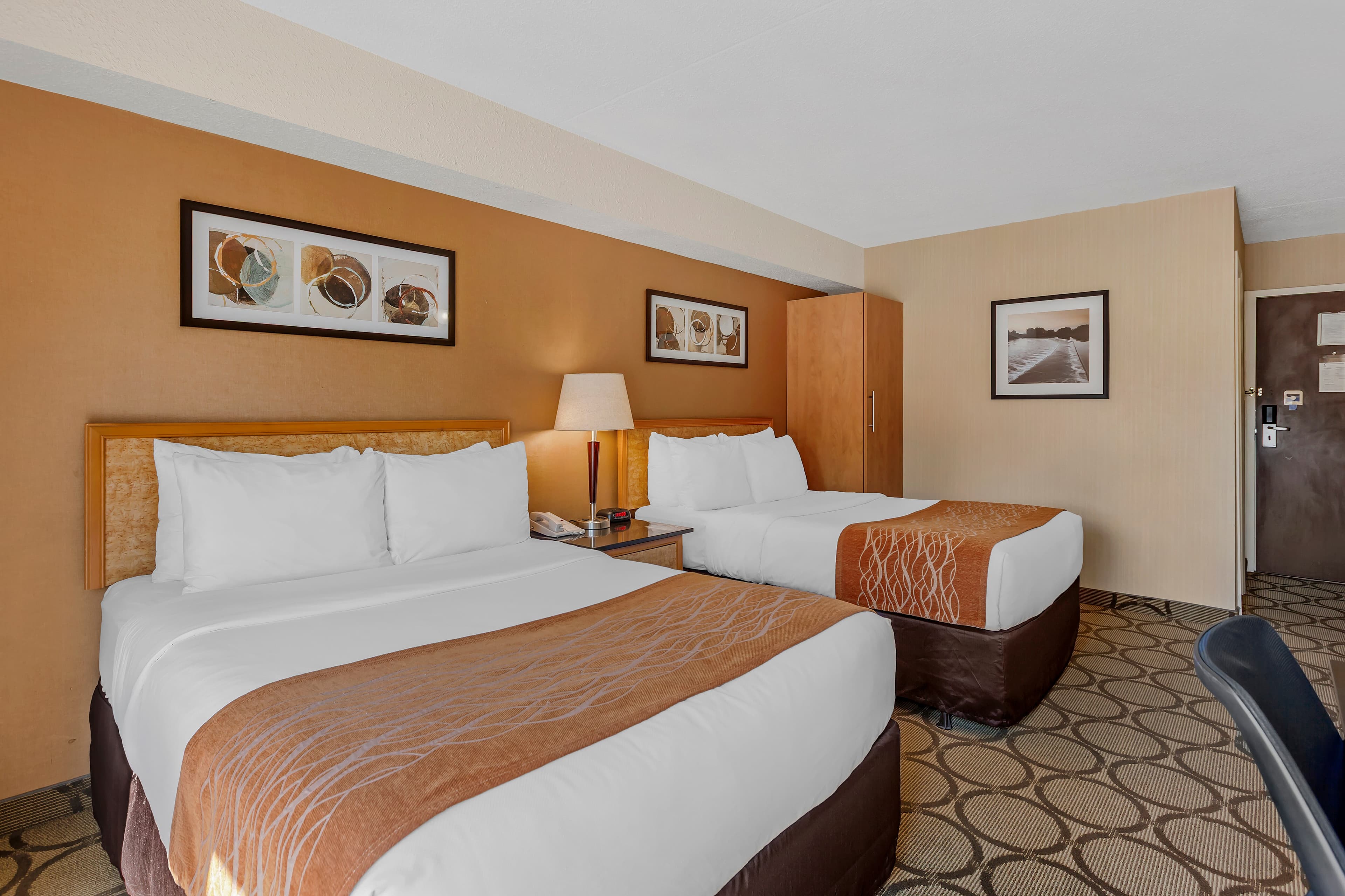 Comfort Inn - Image 2