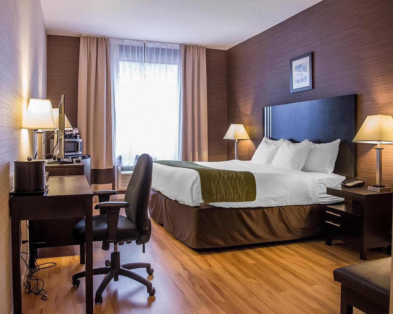 Comfort Inn - Image 2