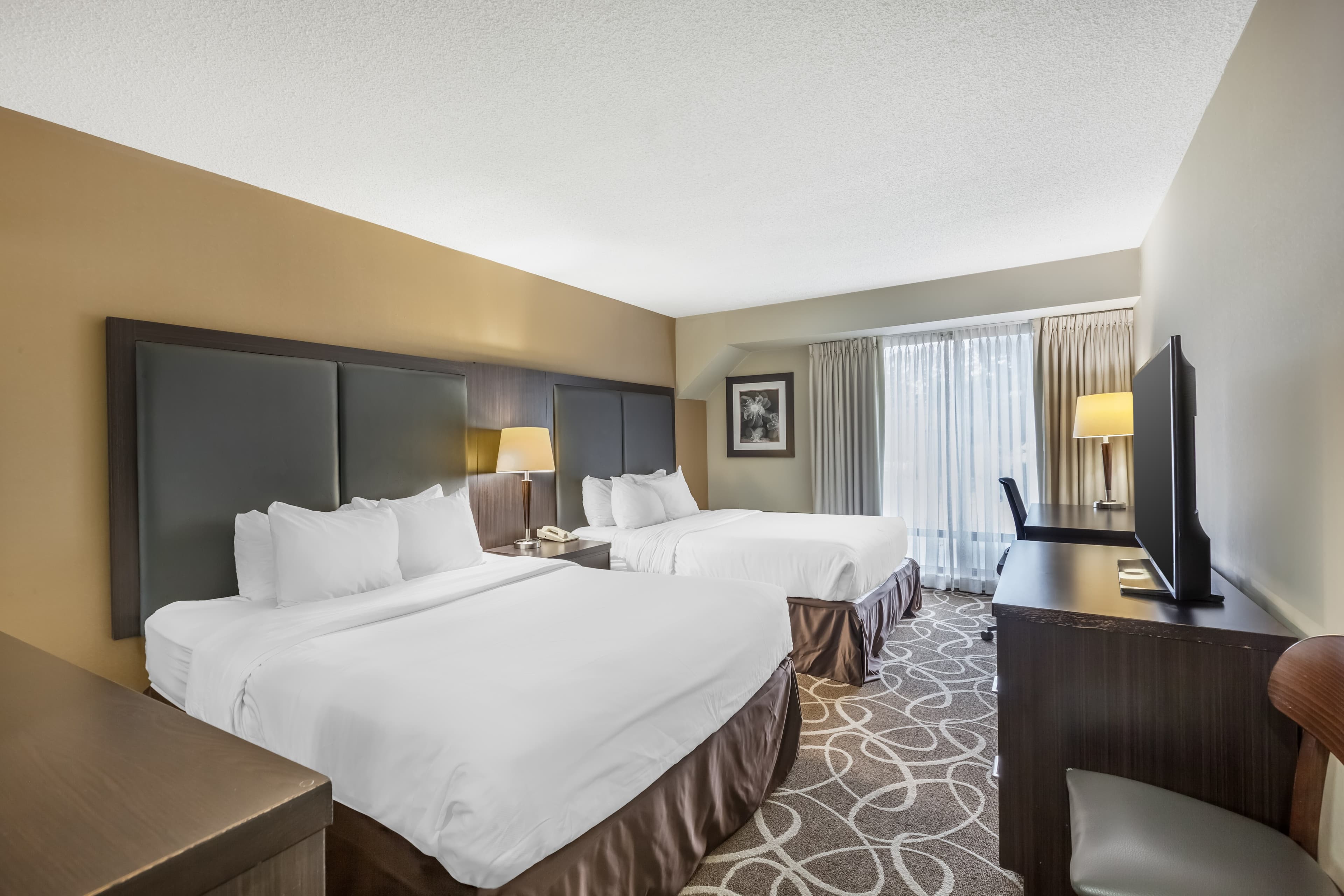 Comfort Inn - Image 2