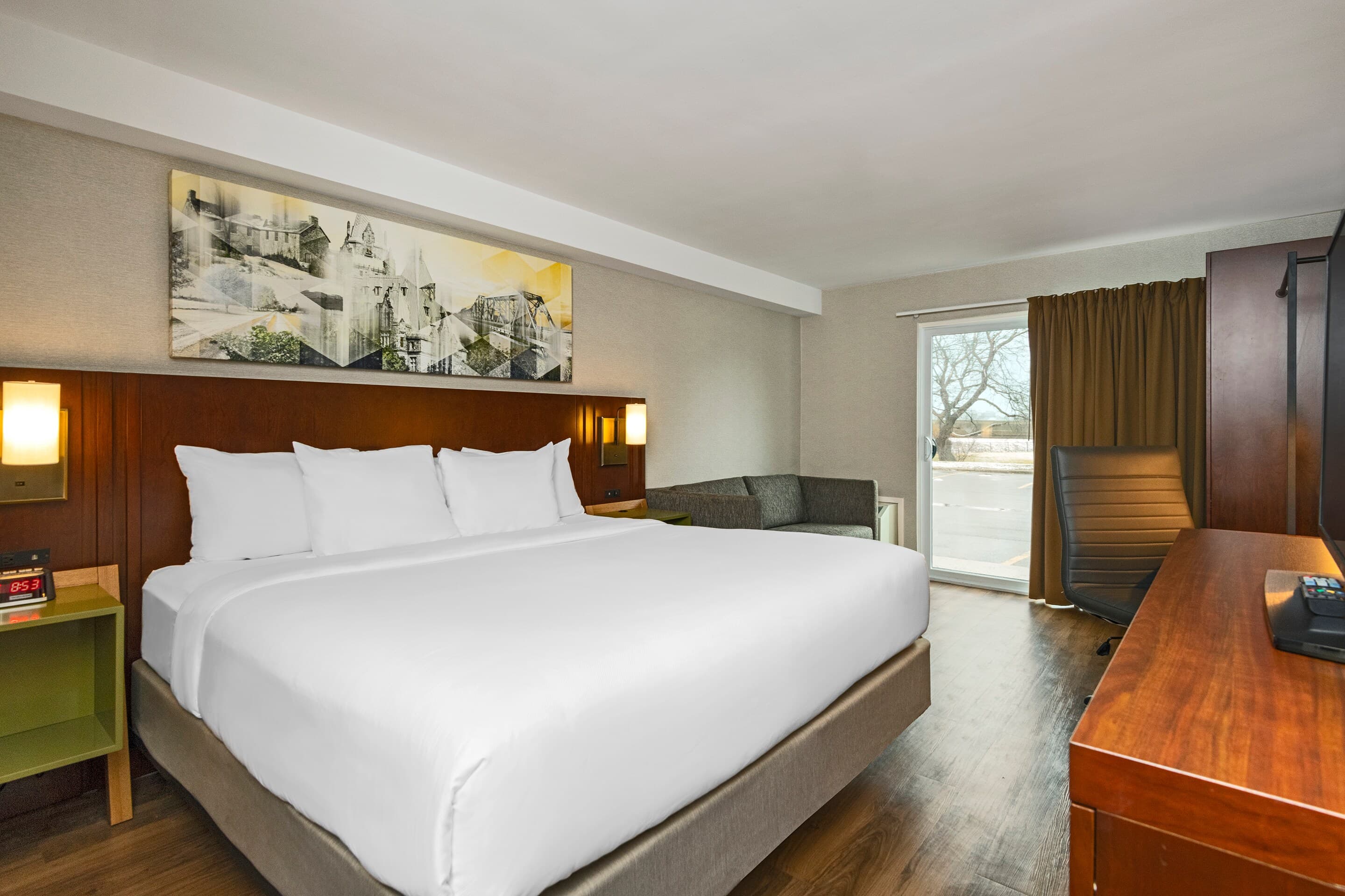 Comfort Inn - Image 2
