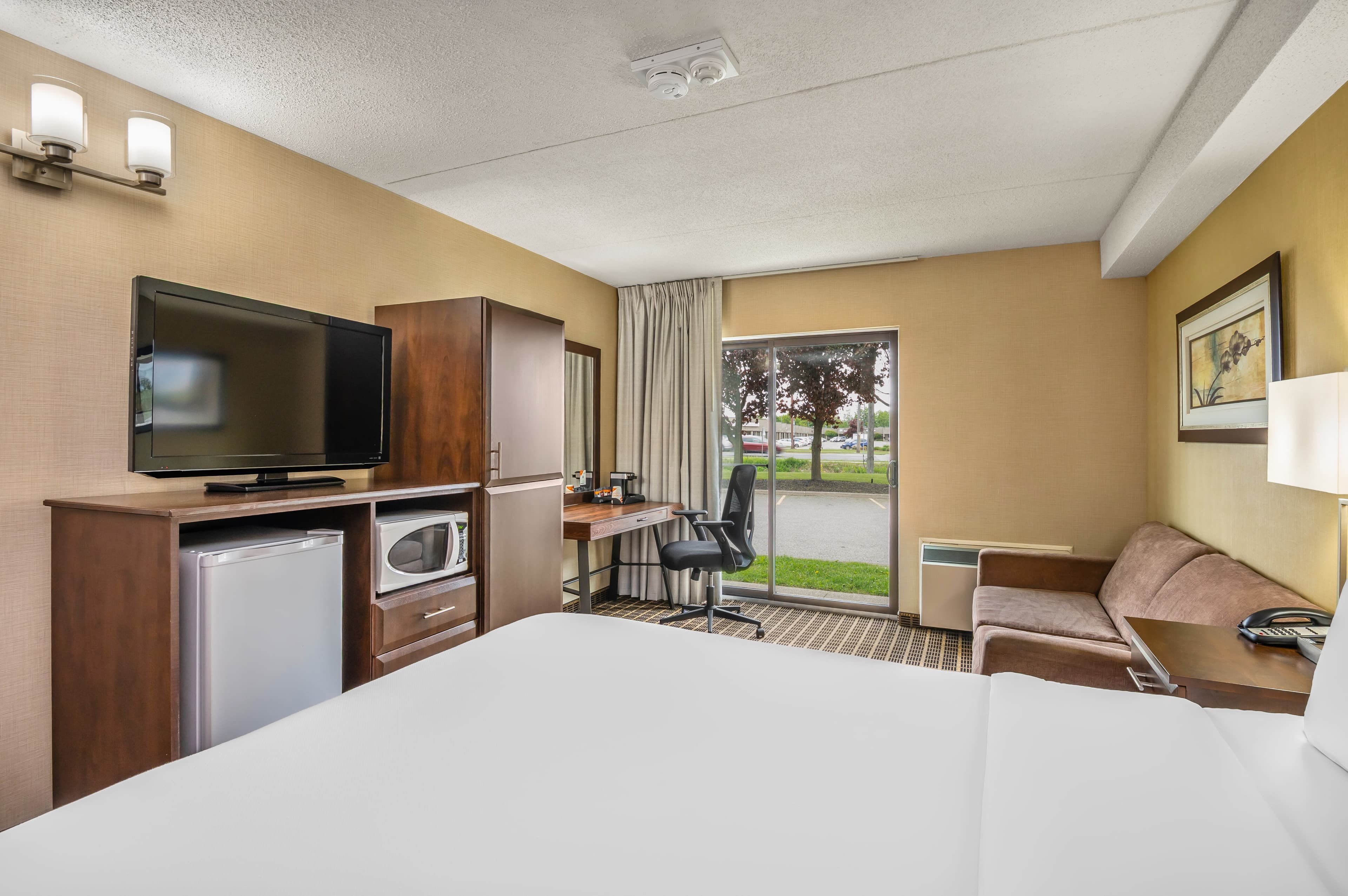 Comfort Inn — 6