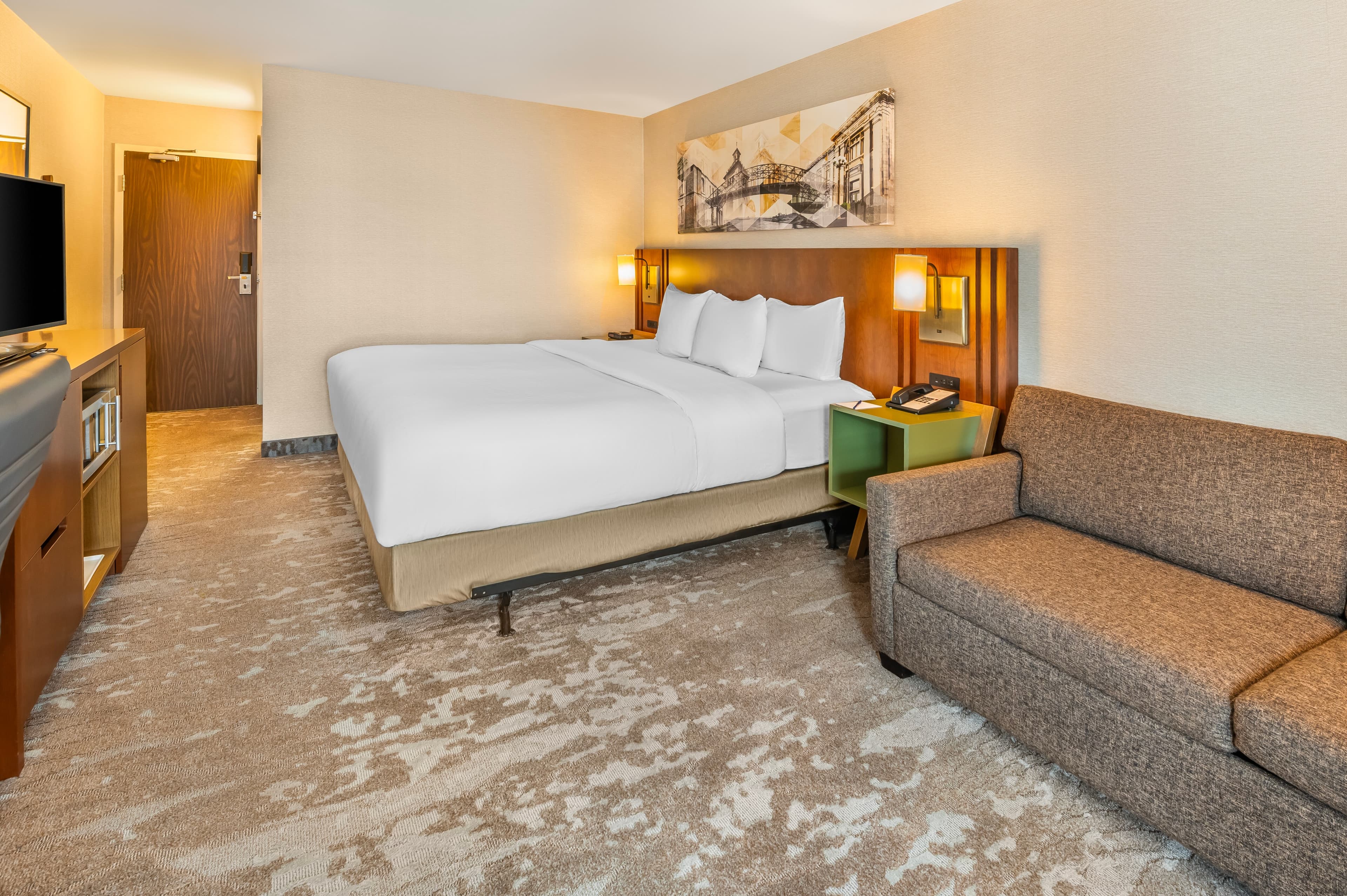Comfort Inn - Image 4