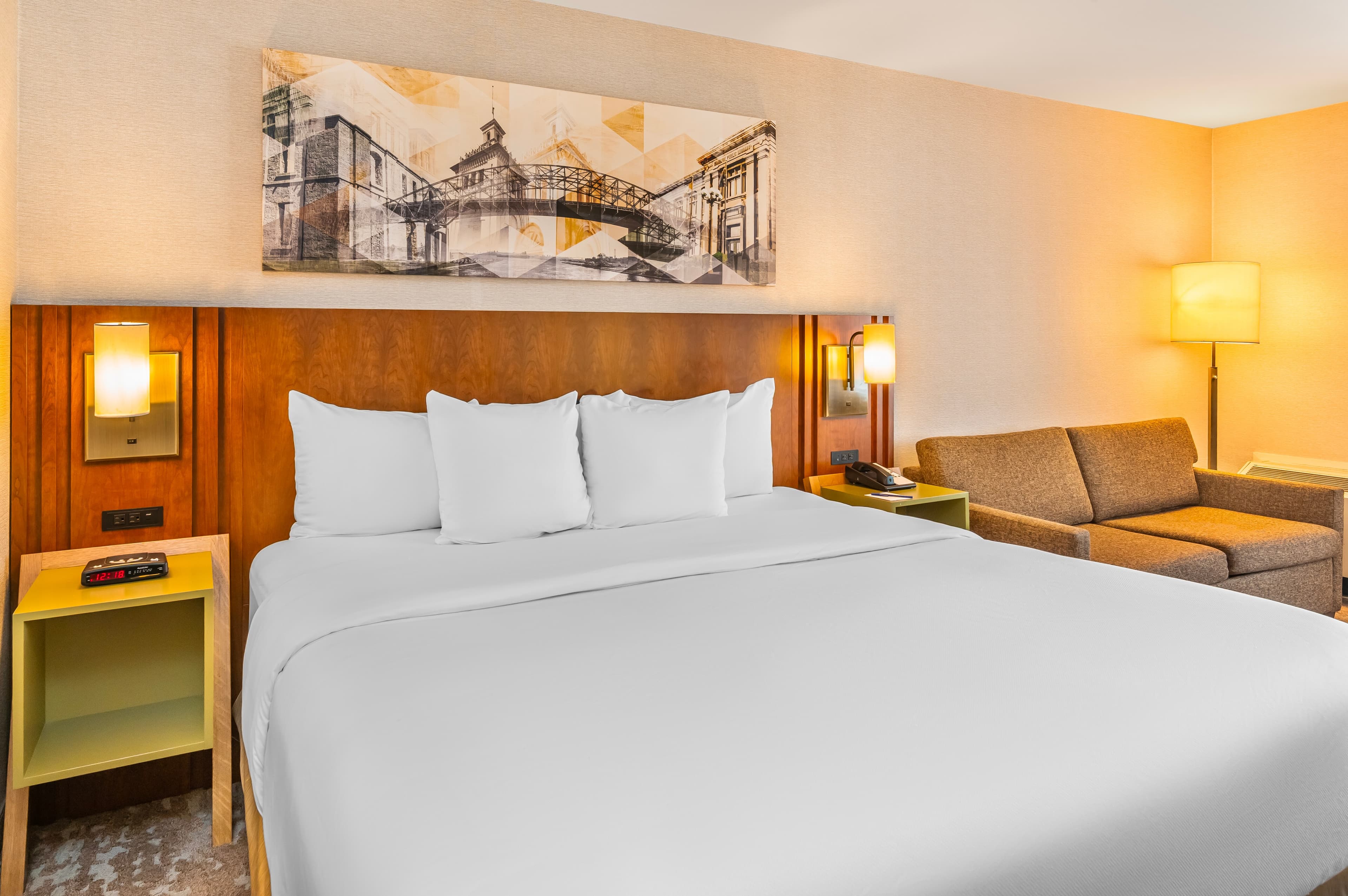 Comfort Inn - Image 5