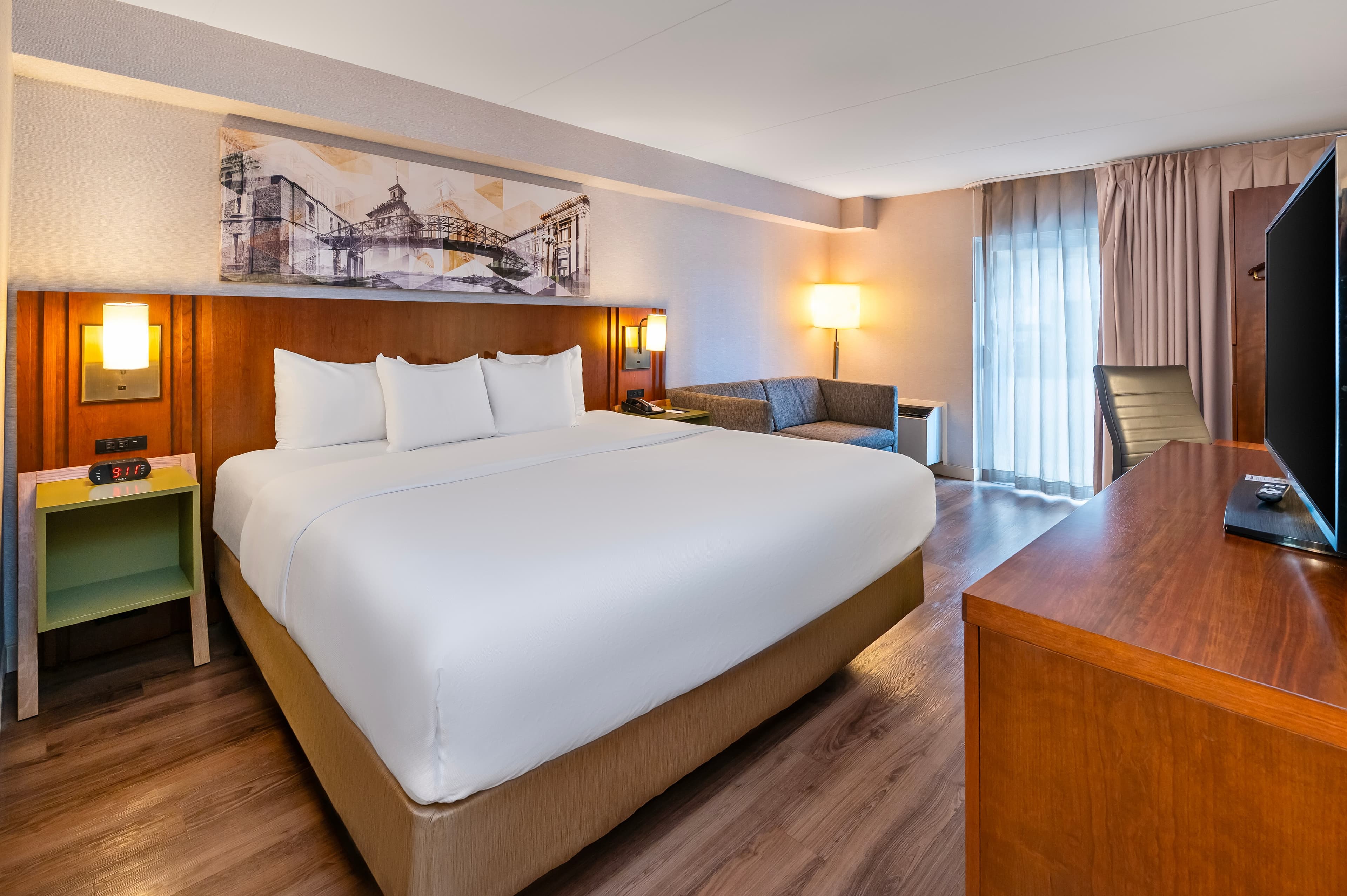 Comfort Inn - Image 2