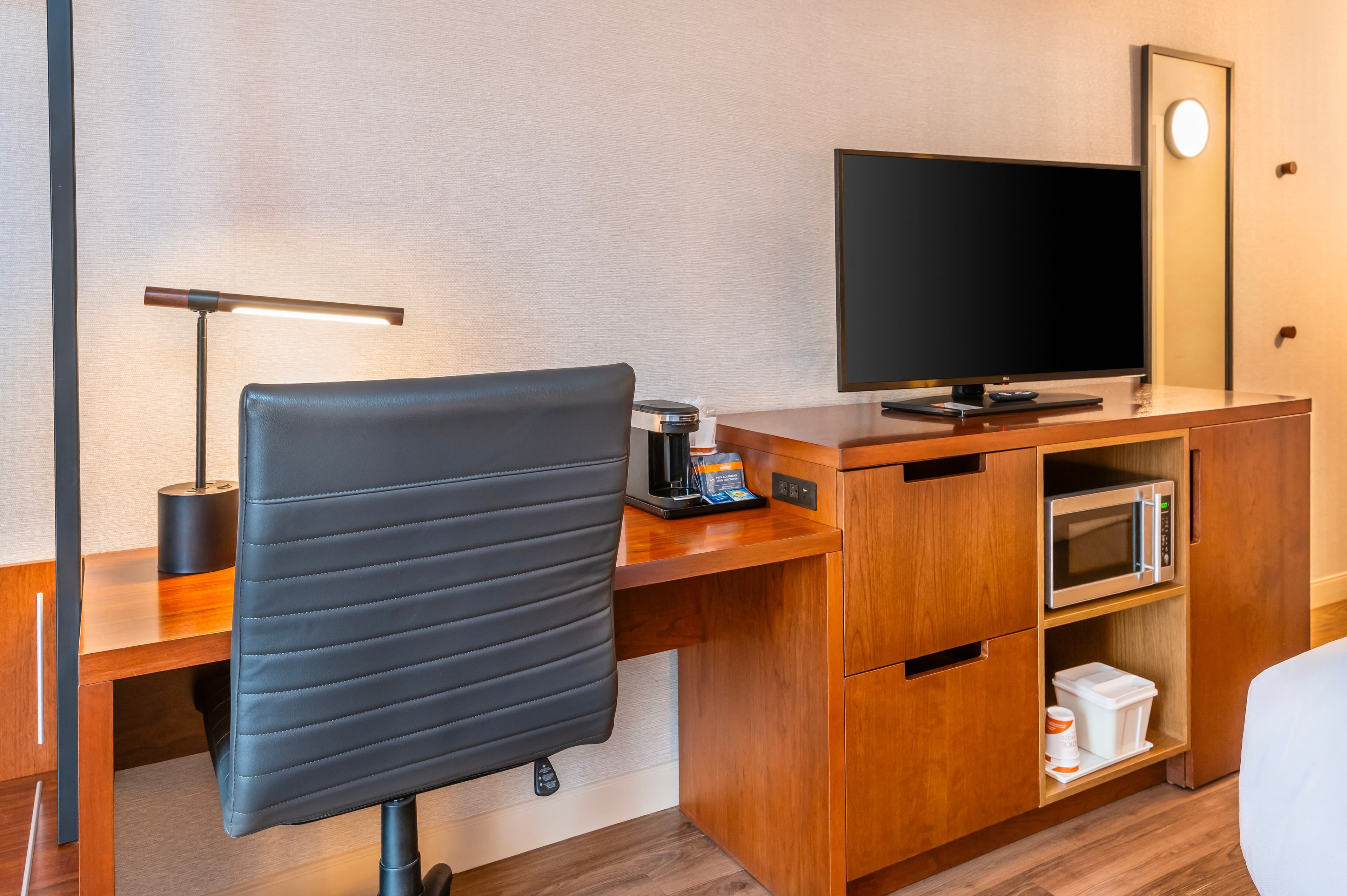 Comfort Inn - Image 3