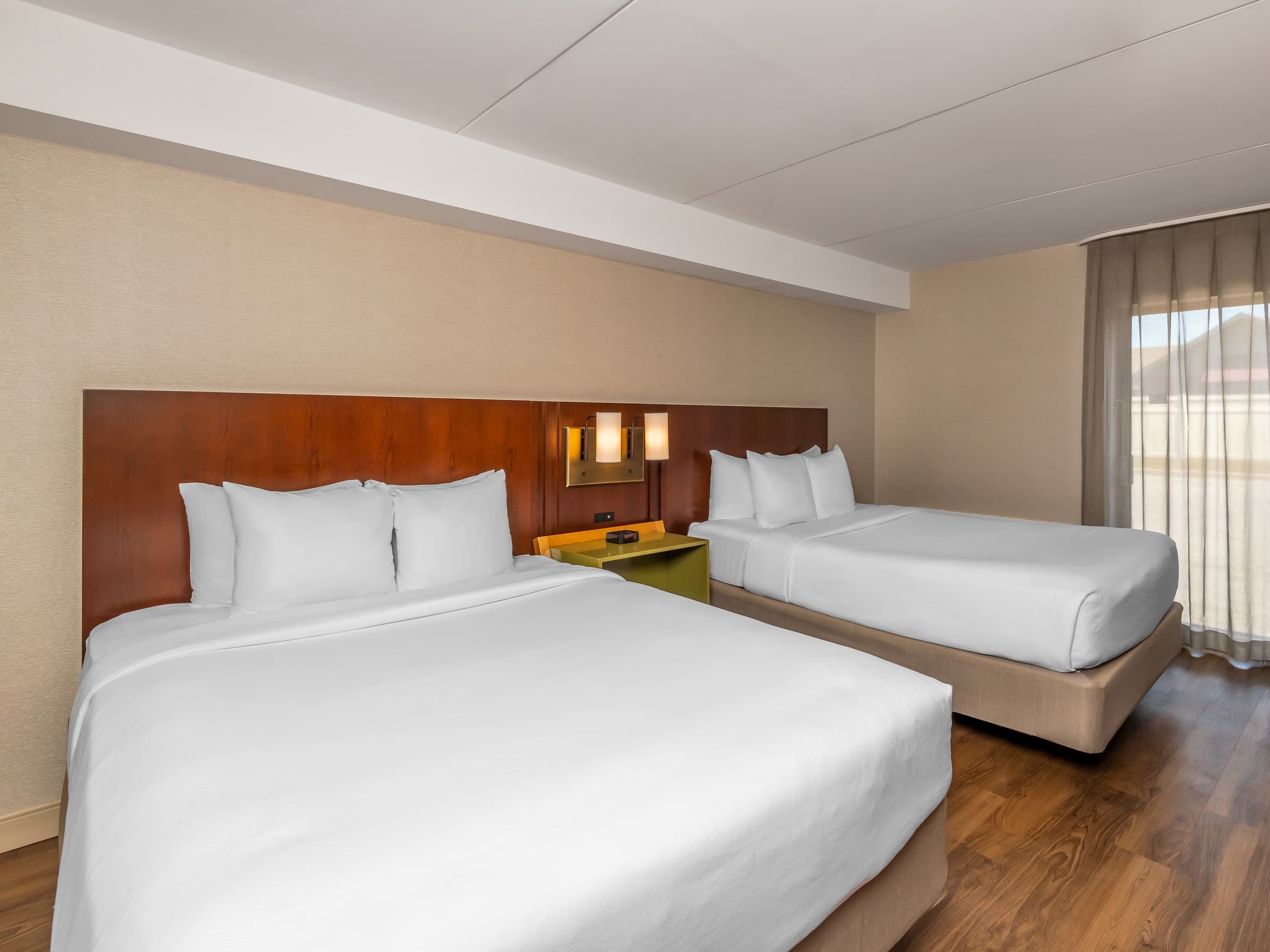 Comfort Inn West - Image 5