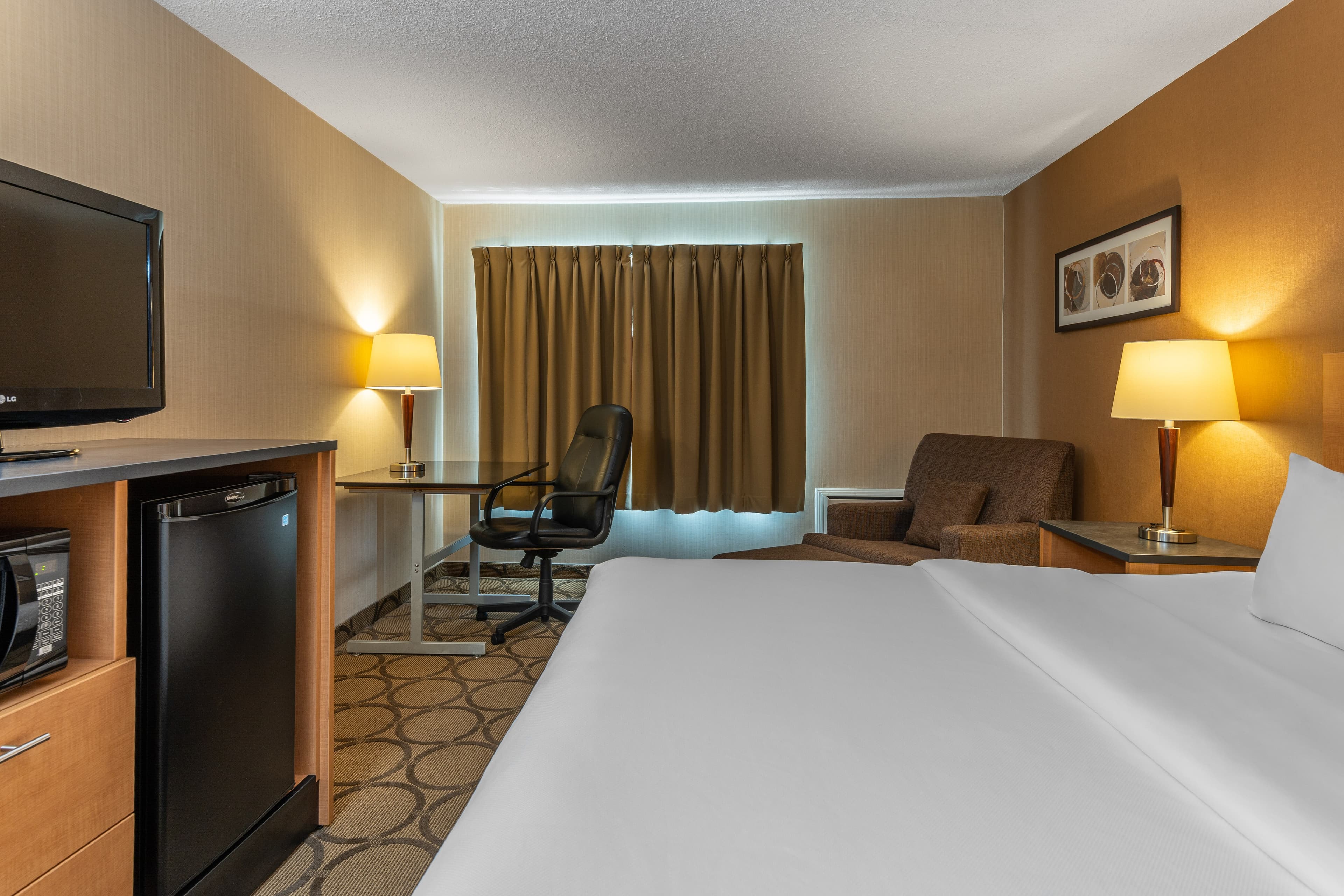 Comfort Inn — 8