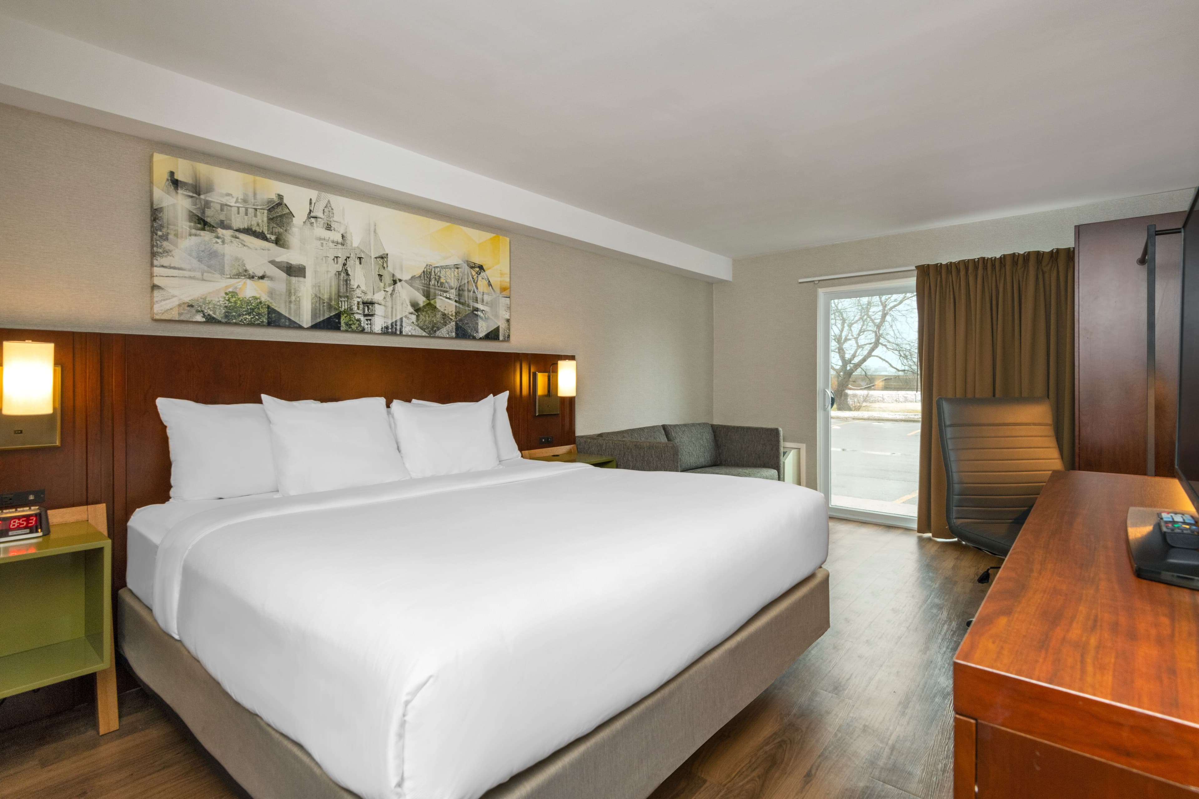 Comfort Inn - Image 1