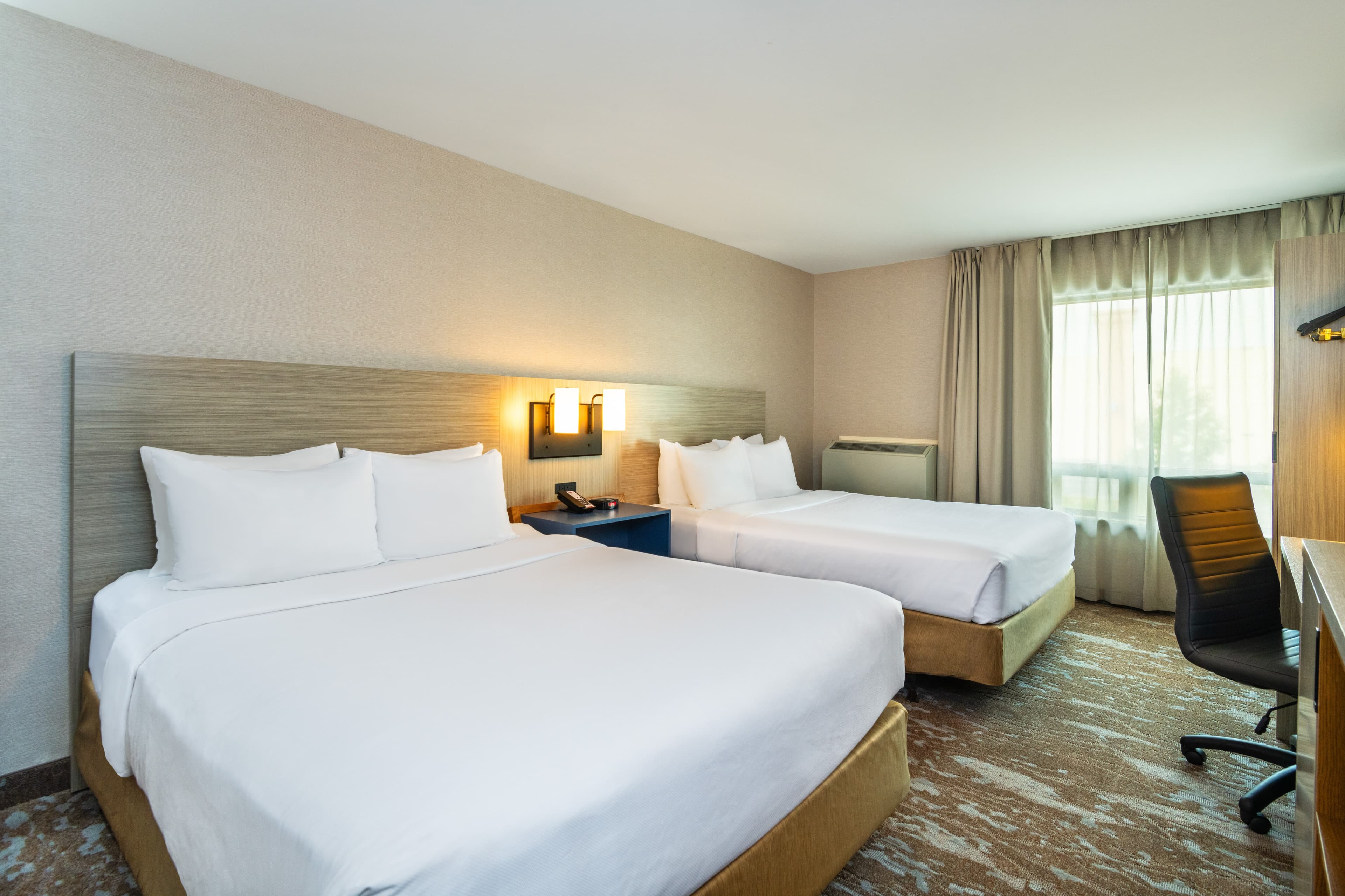 Comfort Inn Hwy. 401 — 8