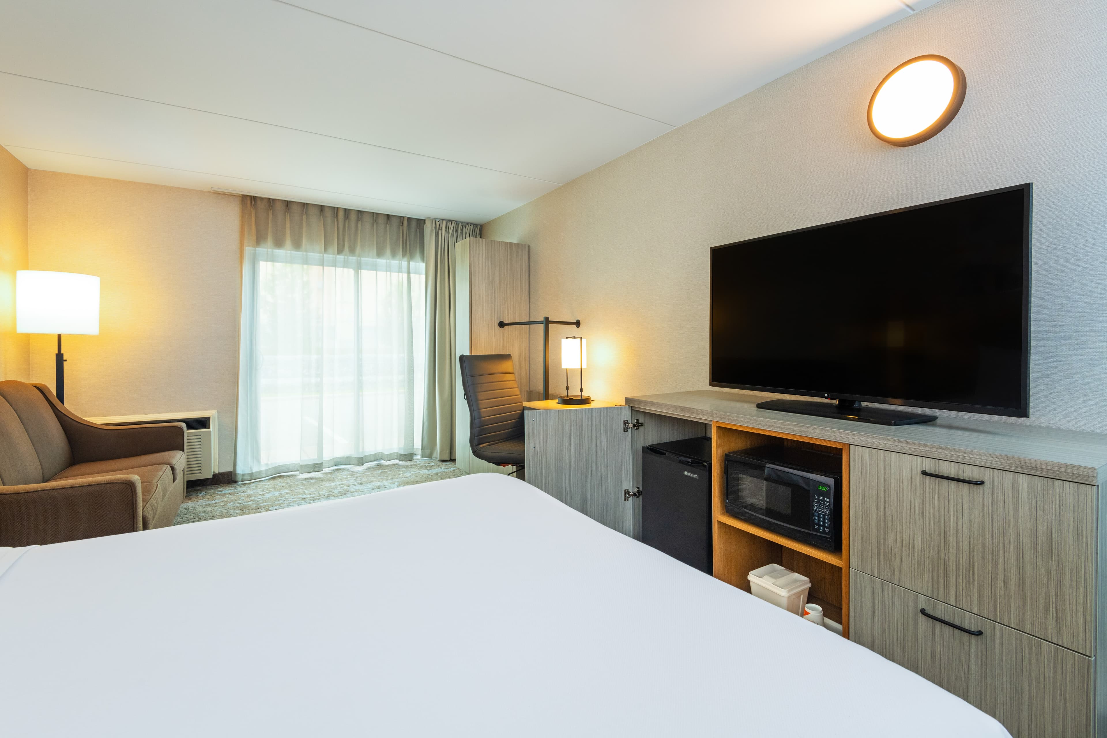 Comfort Inn Hwy. 401 — 17