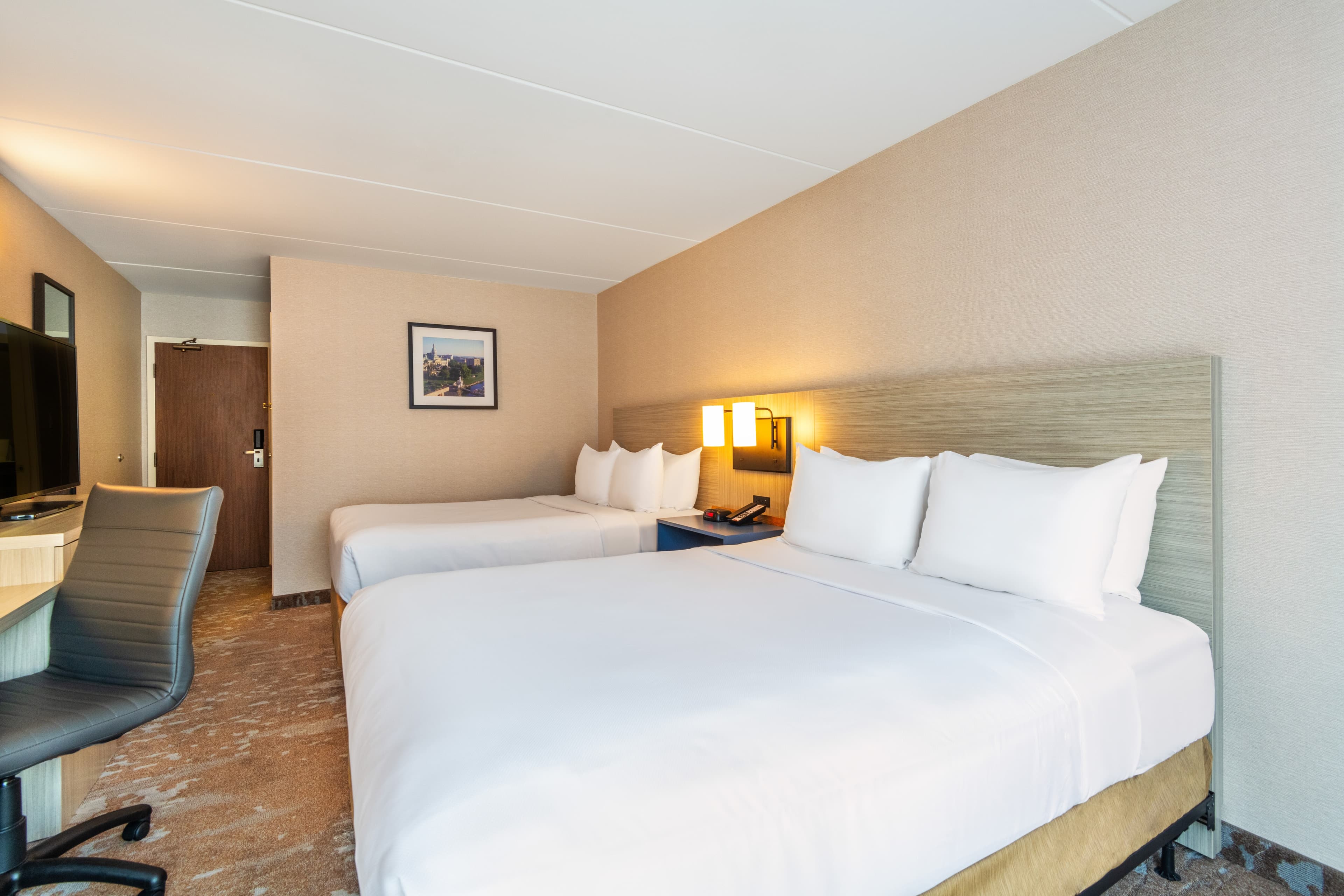 Comfort Inn Hwy. 401 — 51
