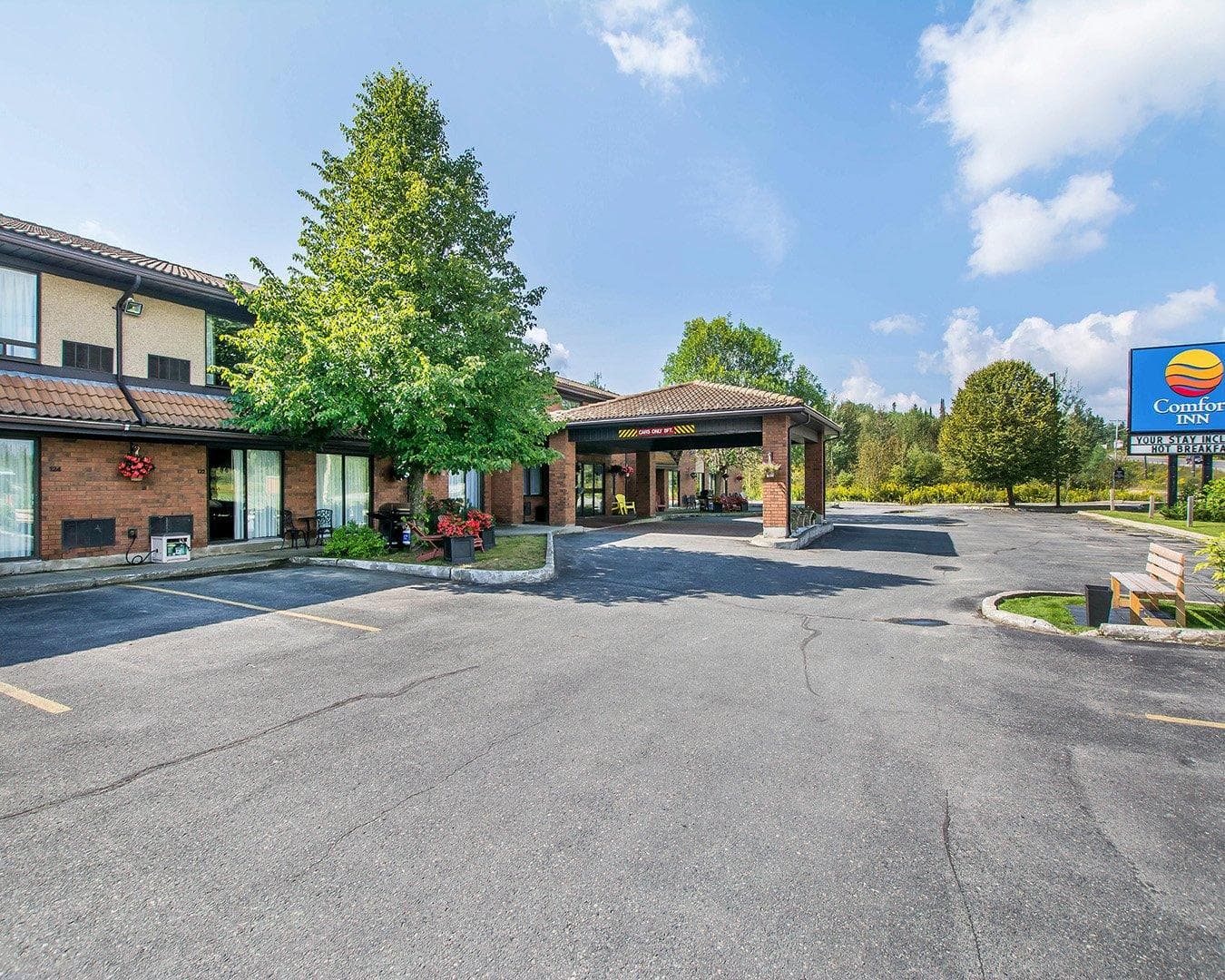 Comfort Inn - Image 1