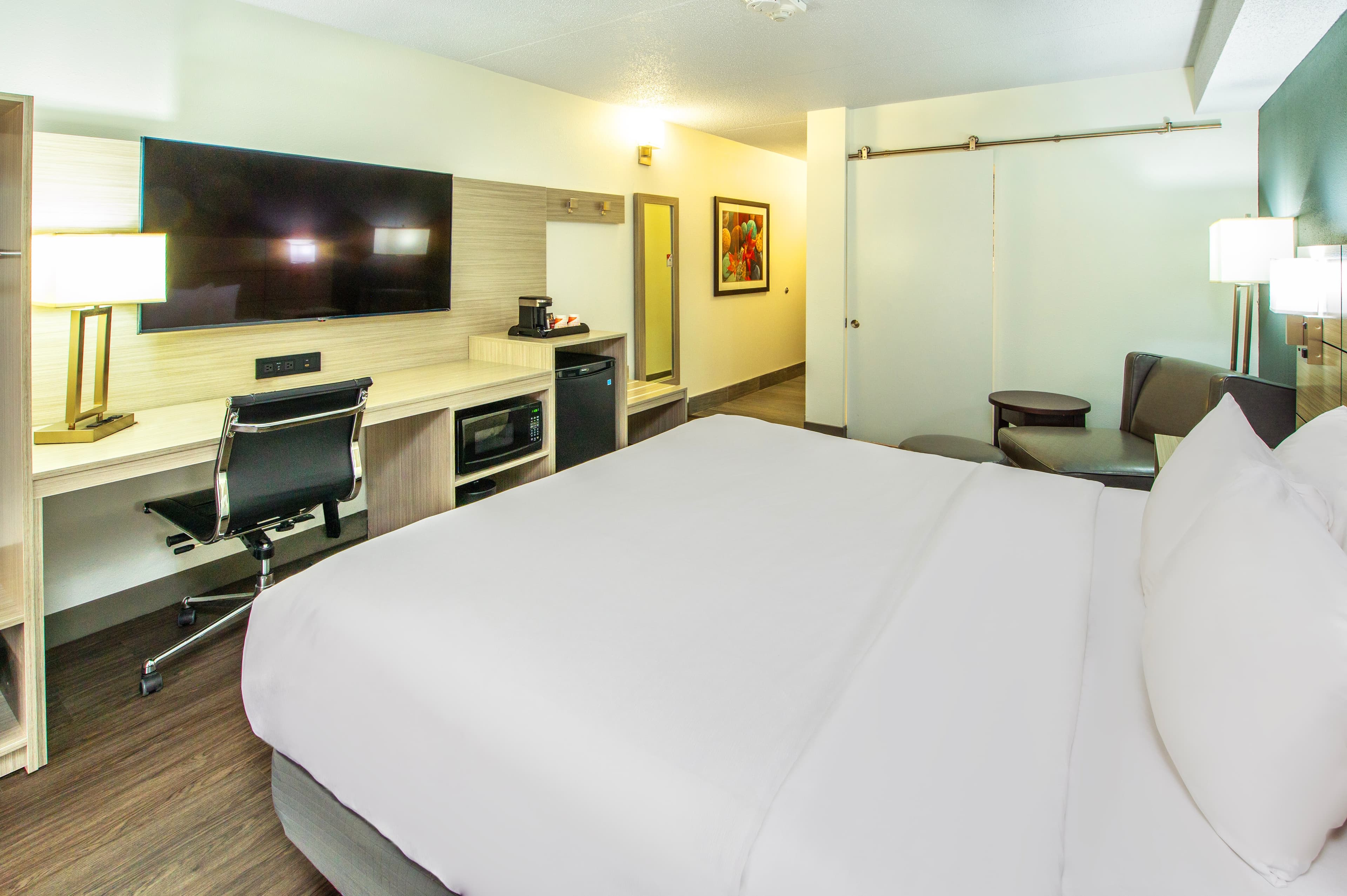 Quality Inn - Image 5