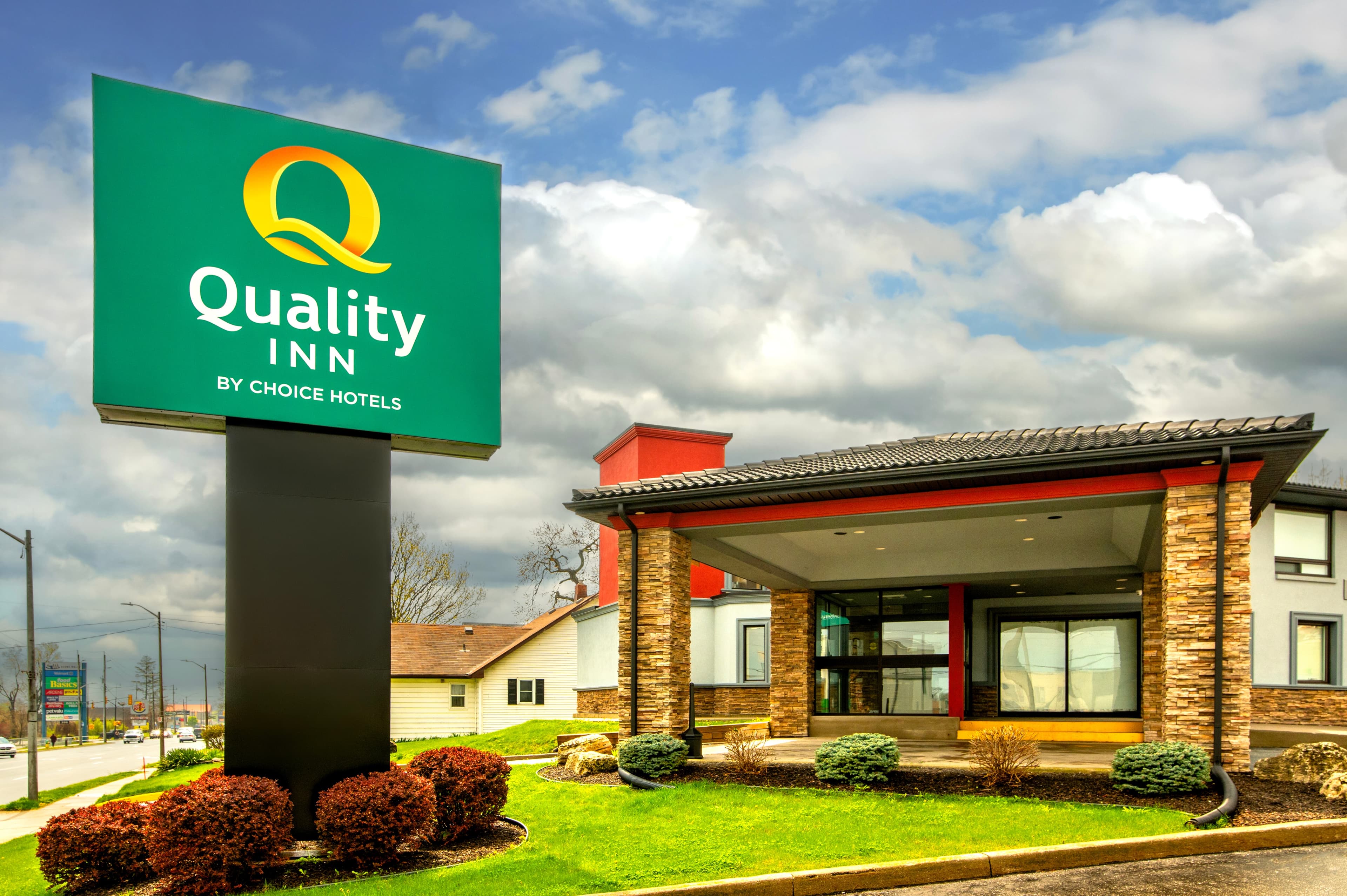 Quality Inn - Image 1