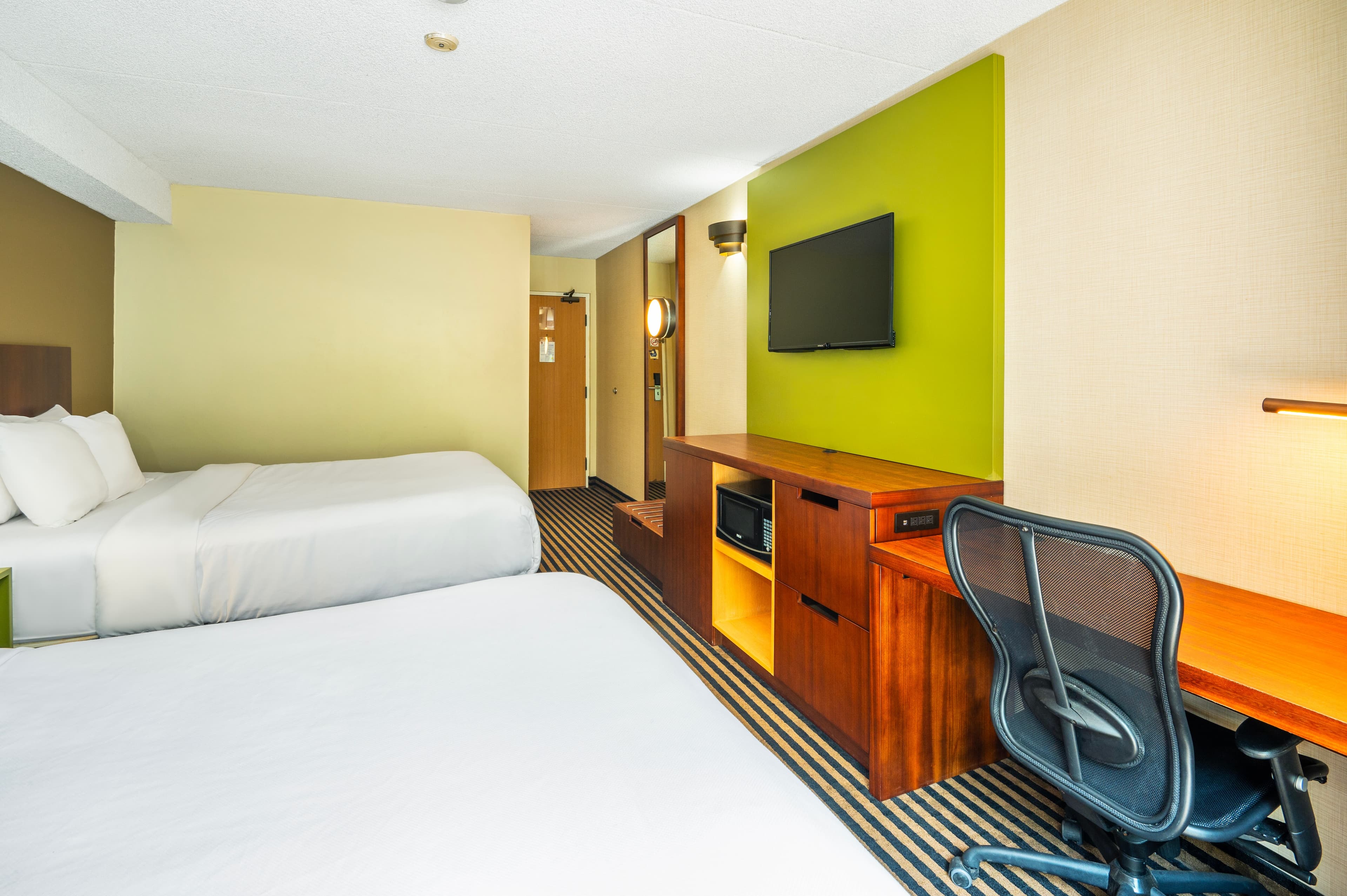 Comfort Inn - Image 3
