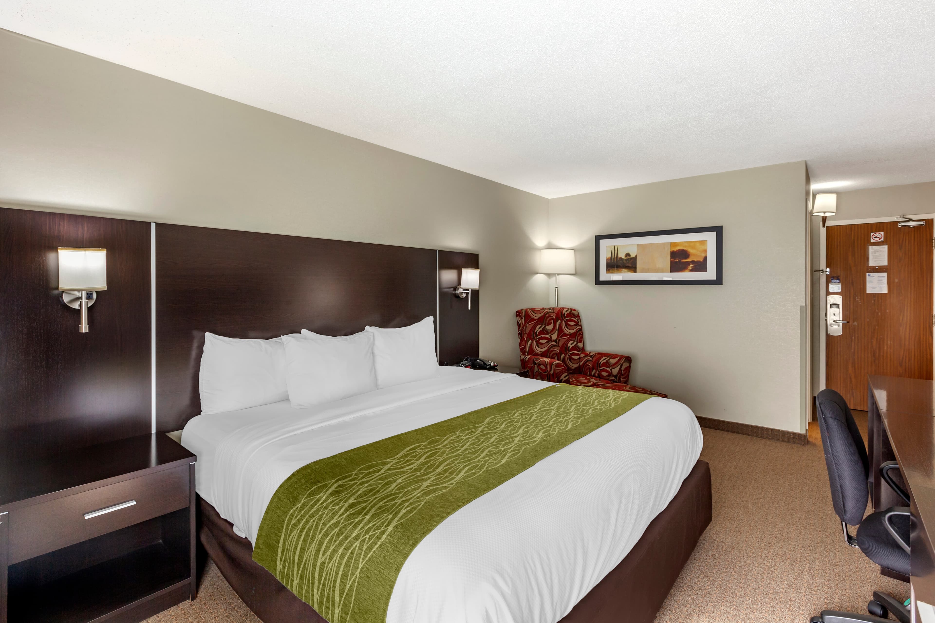 Comfort Inn Airport West - Image 3
