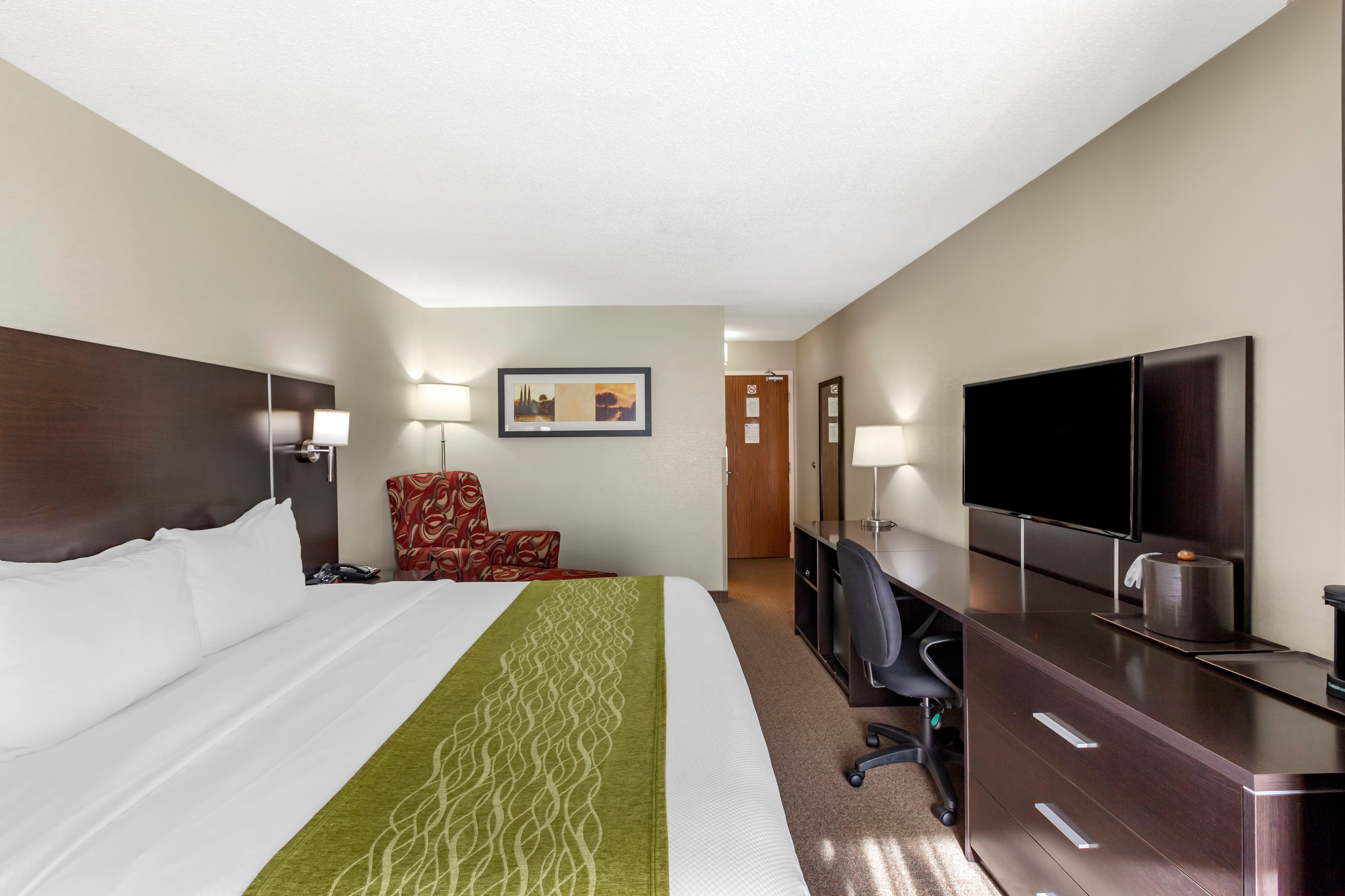 Comfort Inn Airport West - Image 5