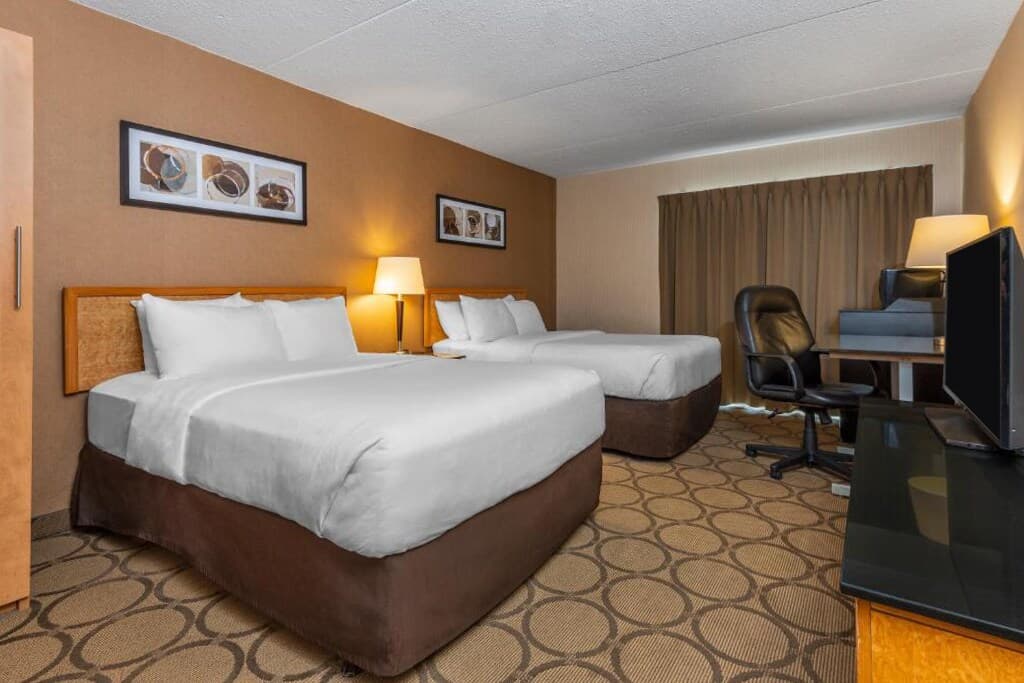 Comfort Inn - Image 2
