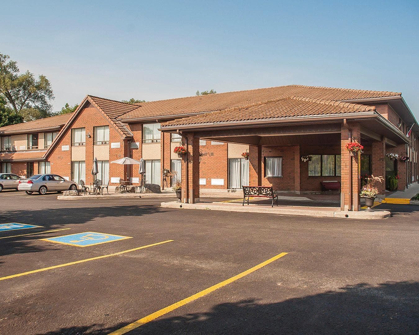 Comfort Inn - Image 1