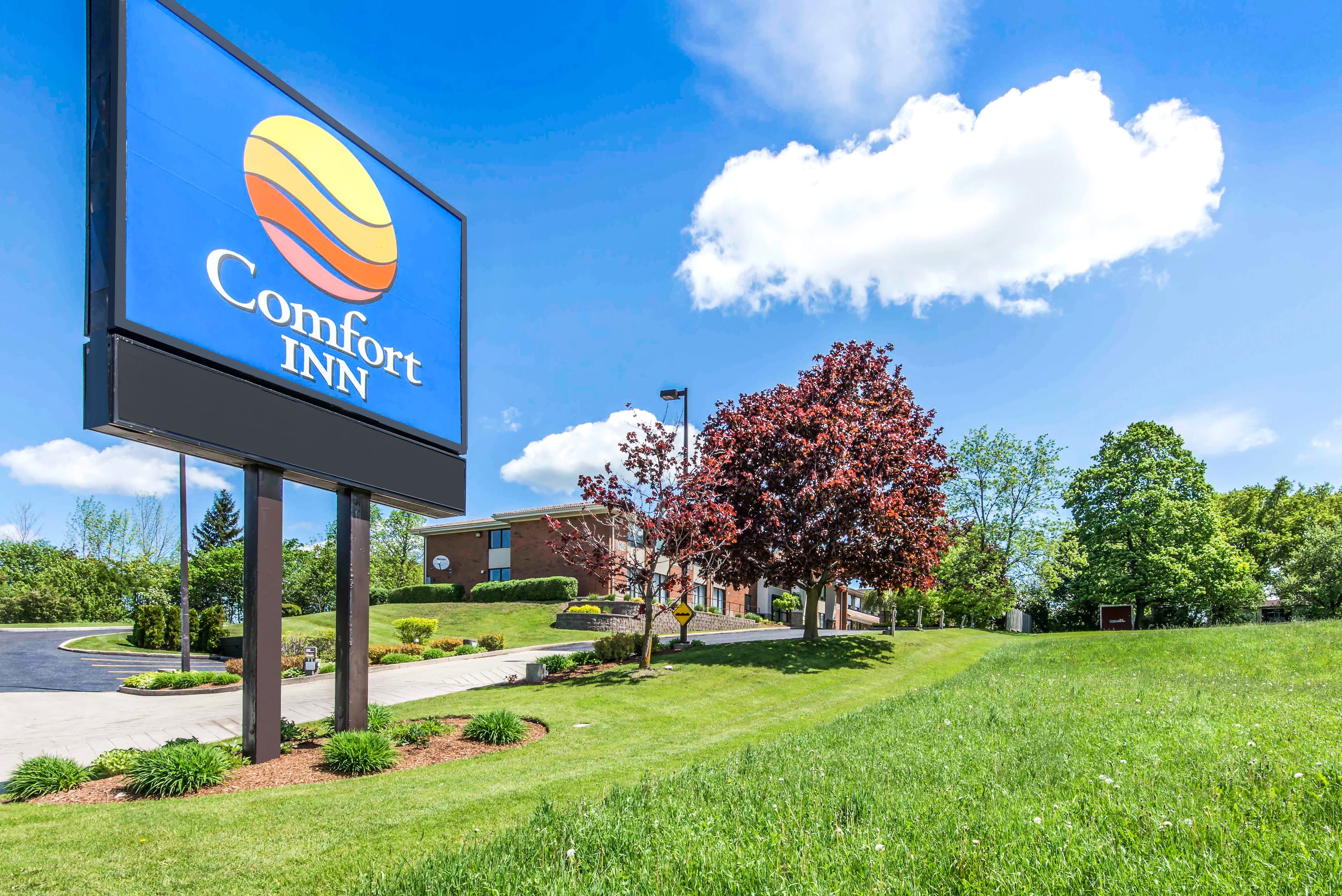 Comfort Inn - Image 1