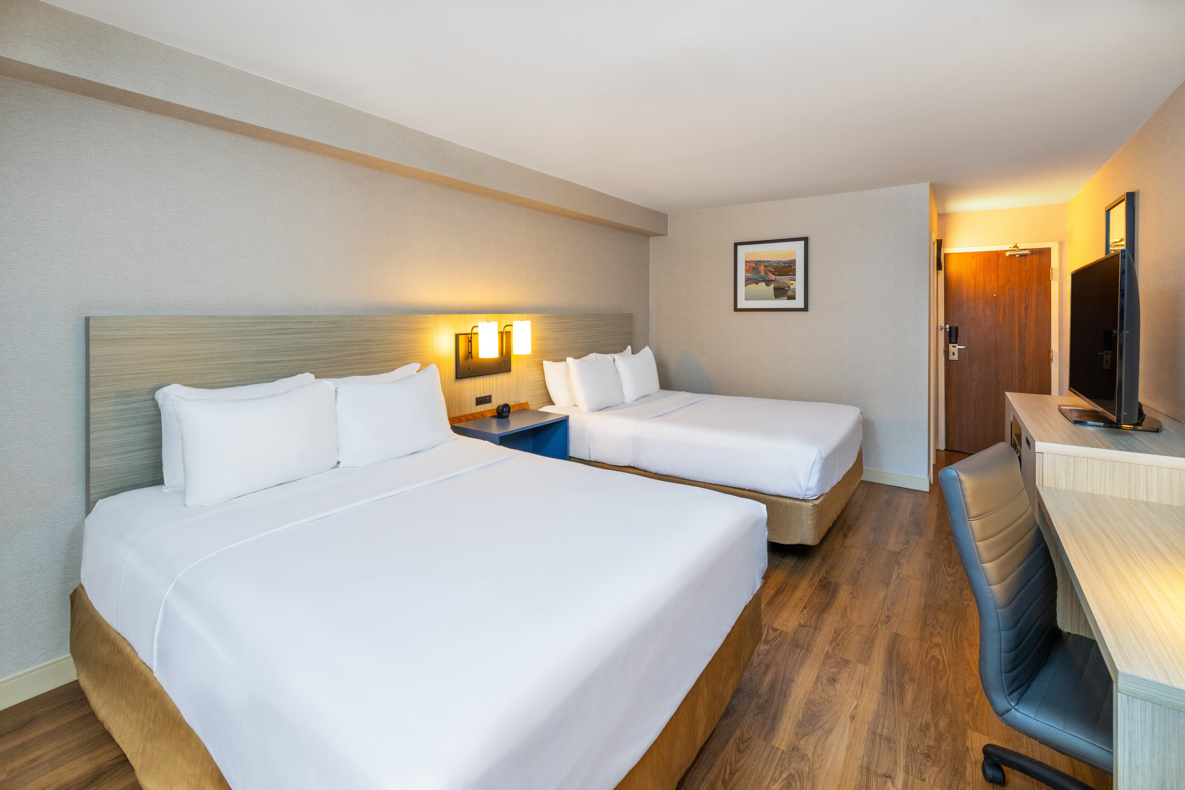 Comfort Inn - Image 1