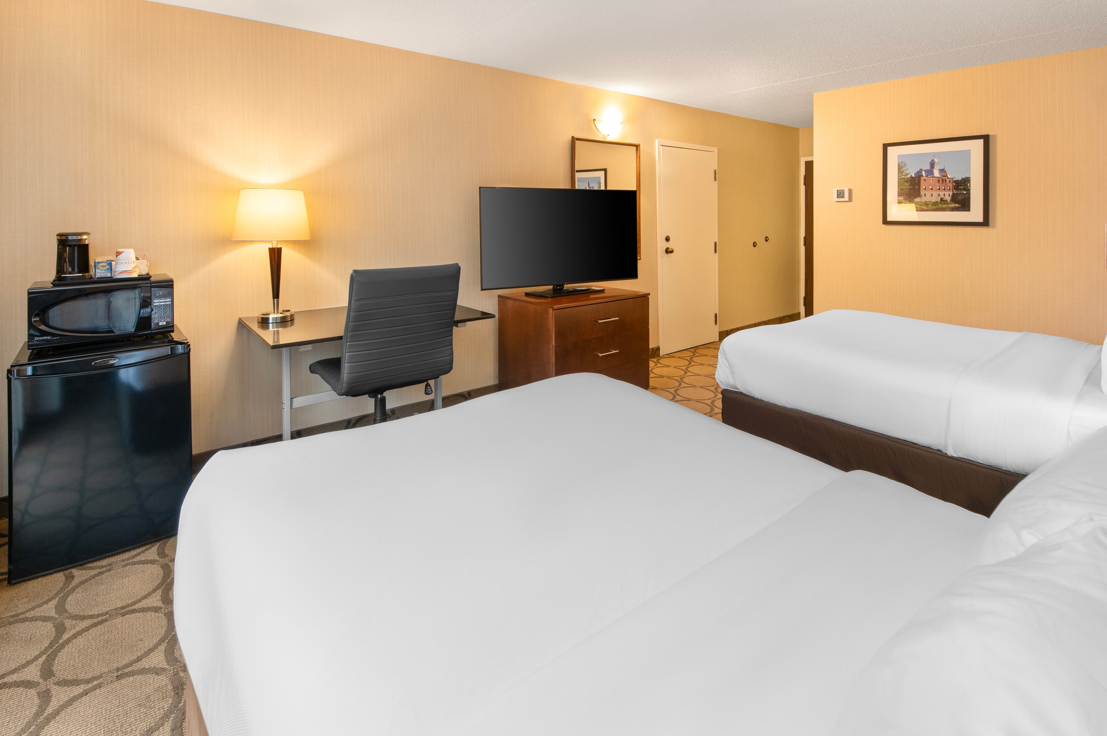 Comfort Inn - Image 5