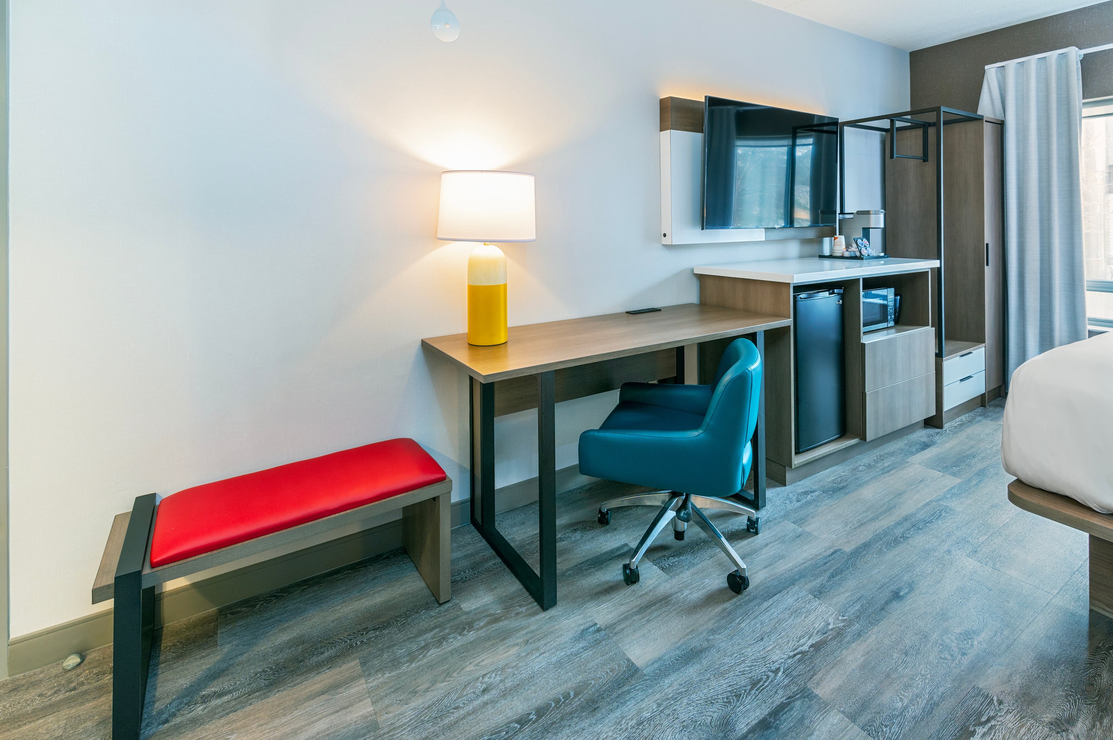 Comfort Suites - Image 5