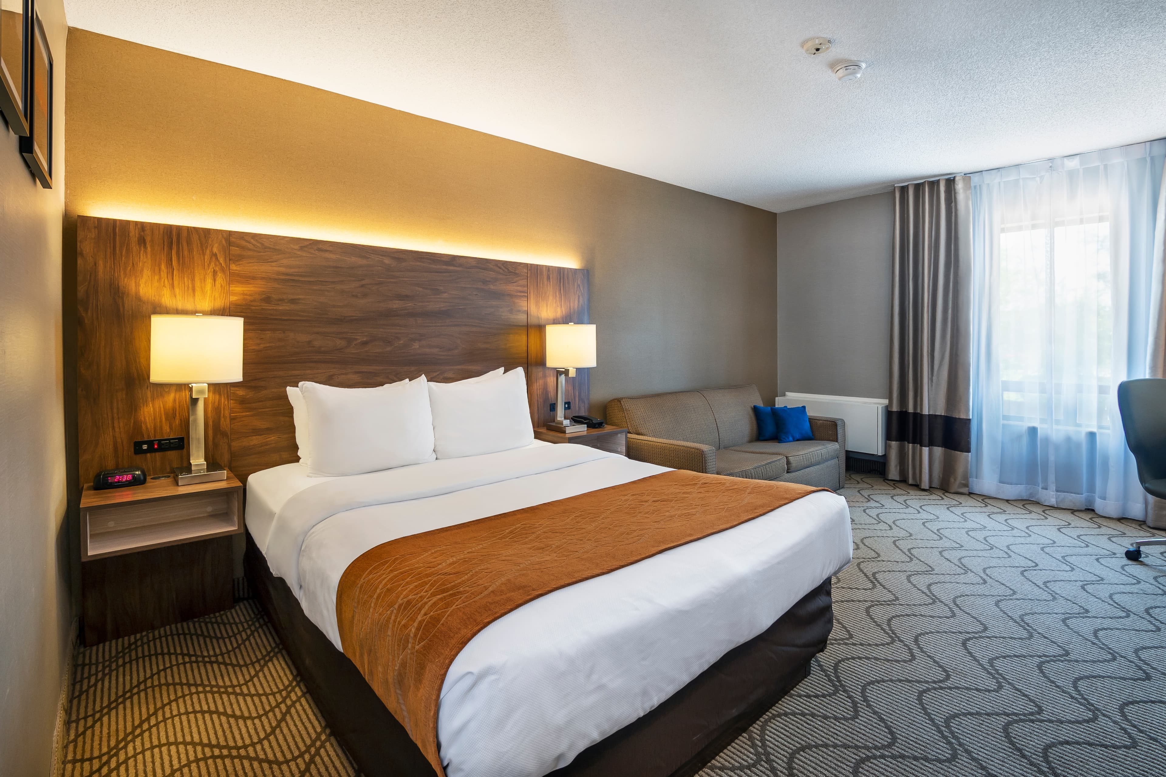 Comfort Inn Lakeshore — 14