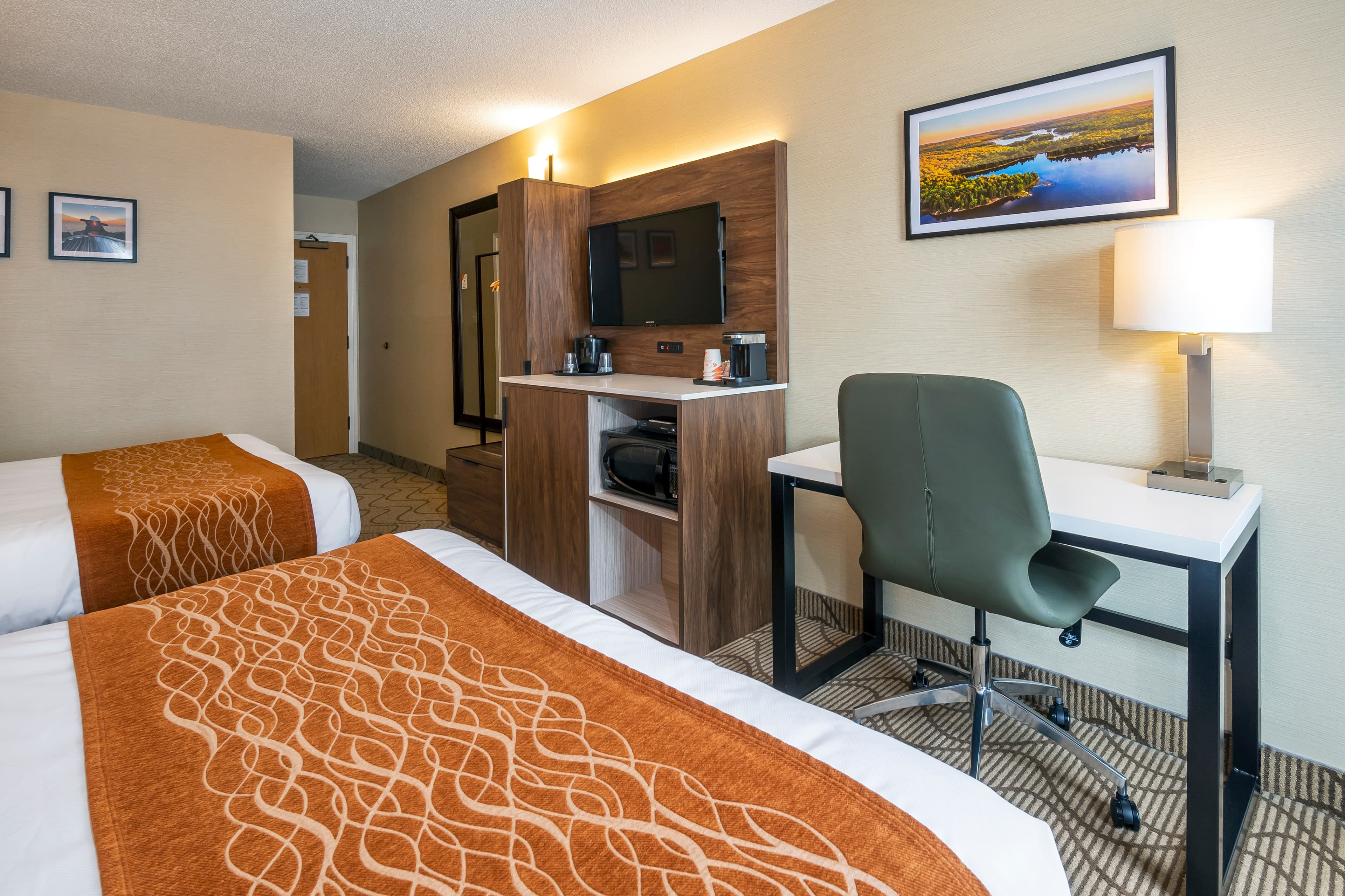 Comfort Inn Lakeshore — 22