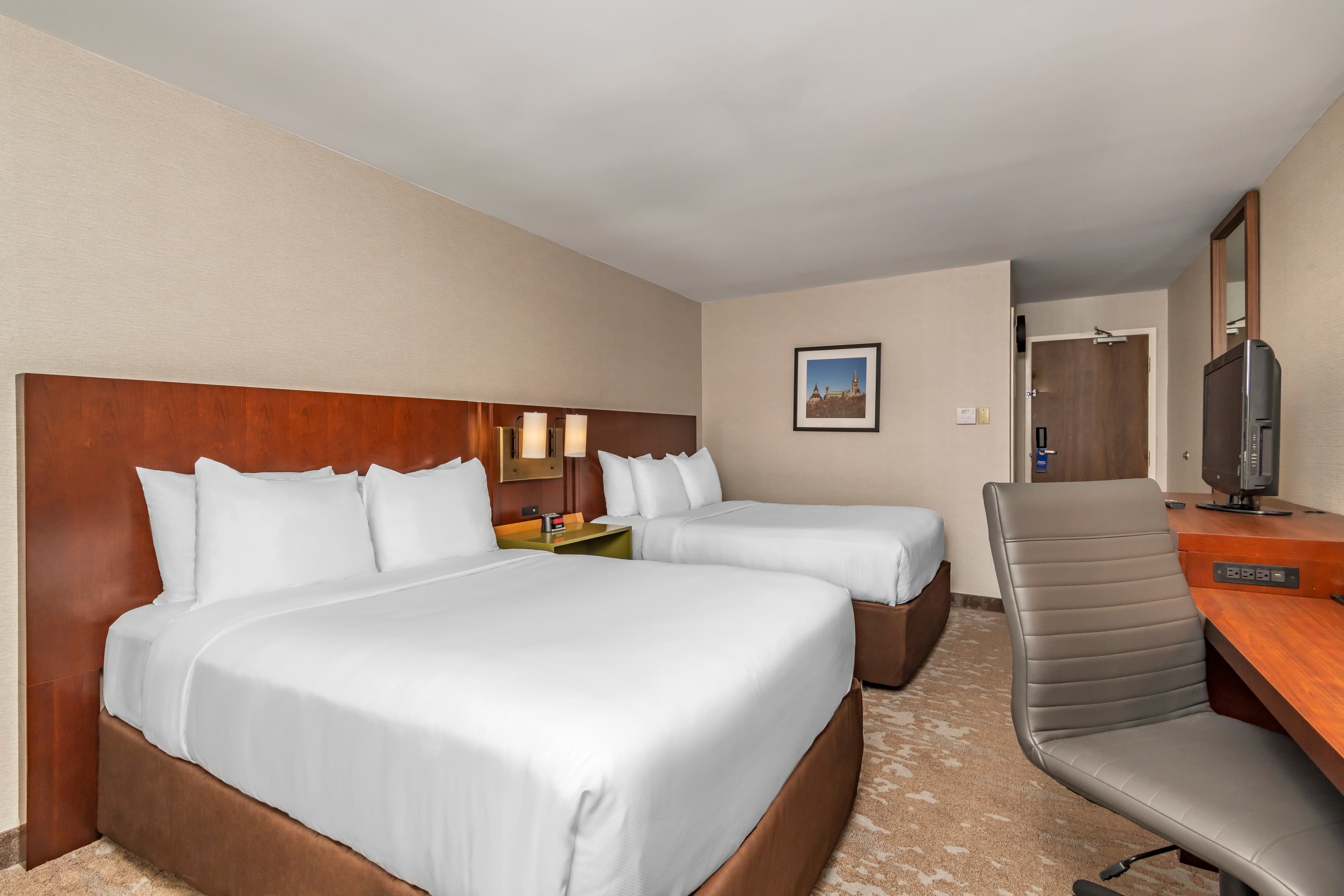 Comfort Inn - Image 5